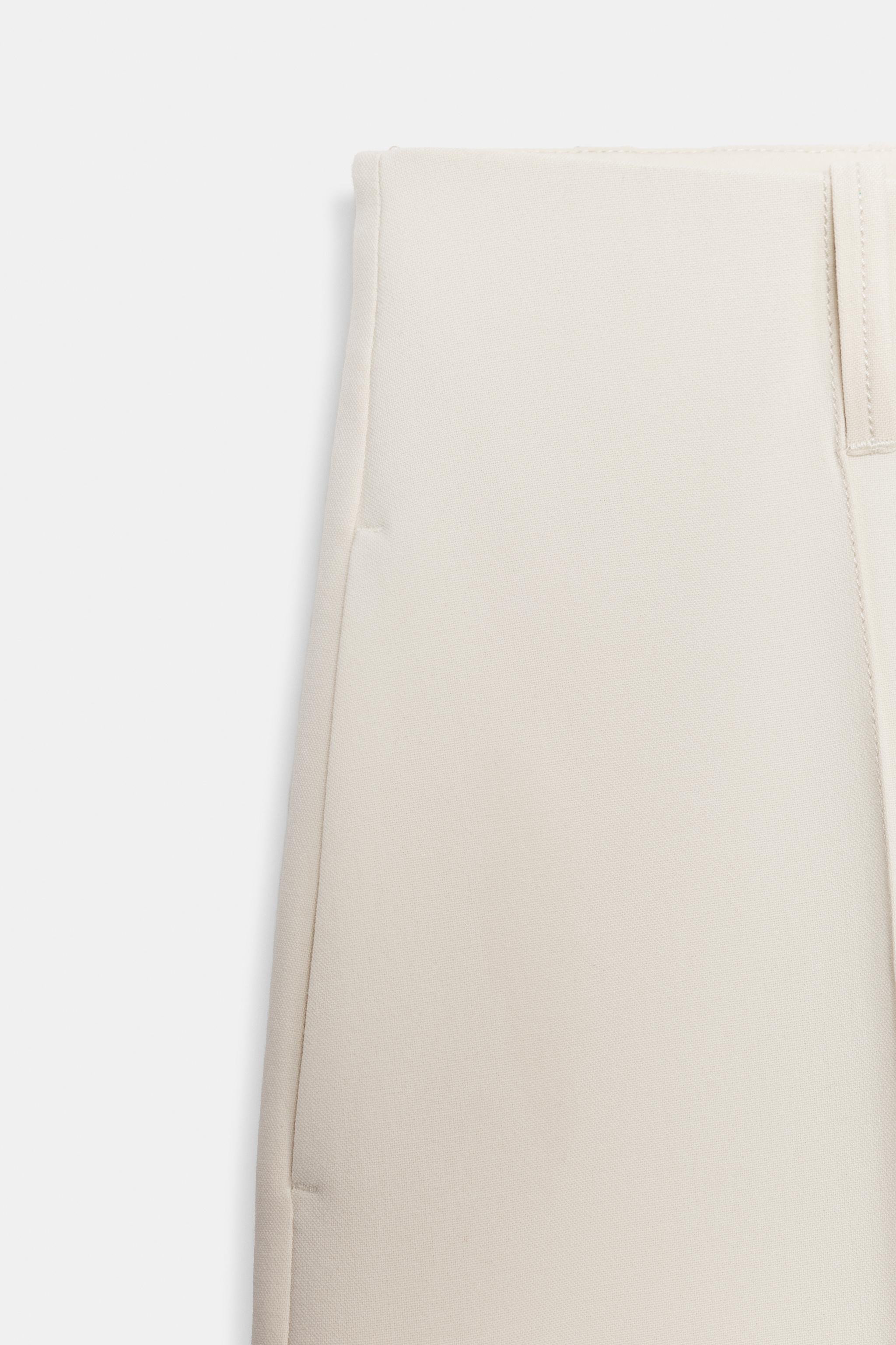 ZARA WOMAN COLLECTIONBermuda shorts made of viscose blend yarn. Mid-rise waist with belt loops. S... | Zara US
