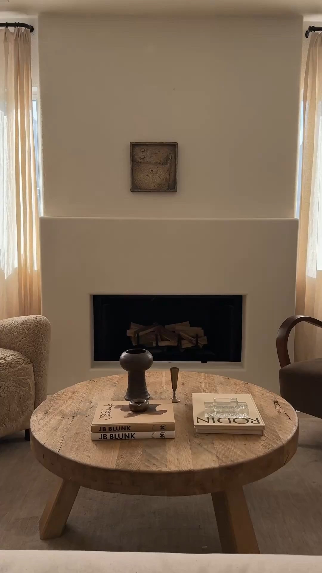 my 2025 christmas mantel 🫶🏼