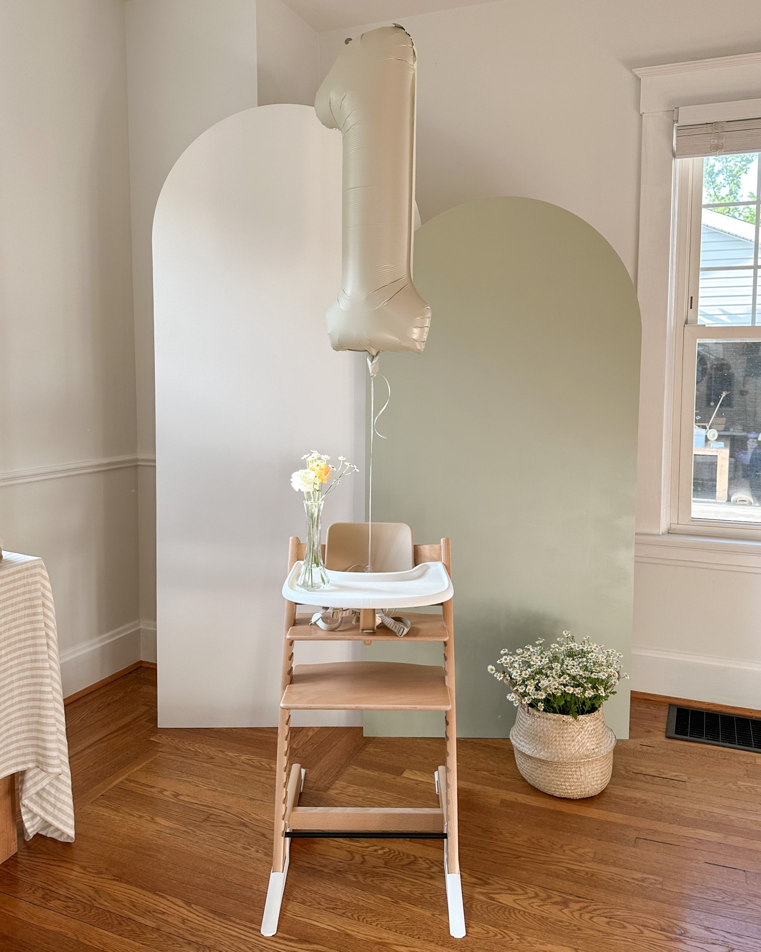 first birthday party | wildflower first birthday party theme | baby girl's first birthday | neutral toddler birthday

a lot of folks have asked for links to mill's first birthday party stuff! a lot of items were thrifted or stuff we just had around the house. tried to link as much as i could here. 🌼

#LTKkids #LTKfamily #LTKbaby