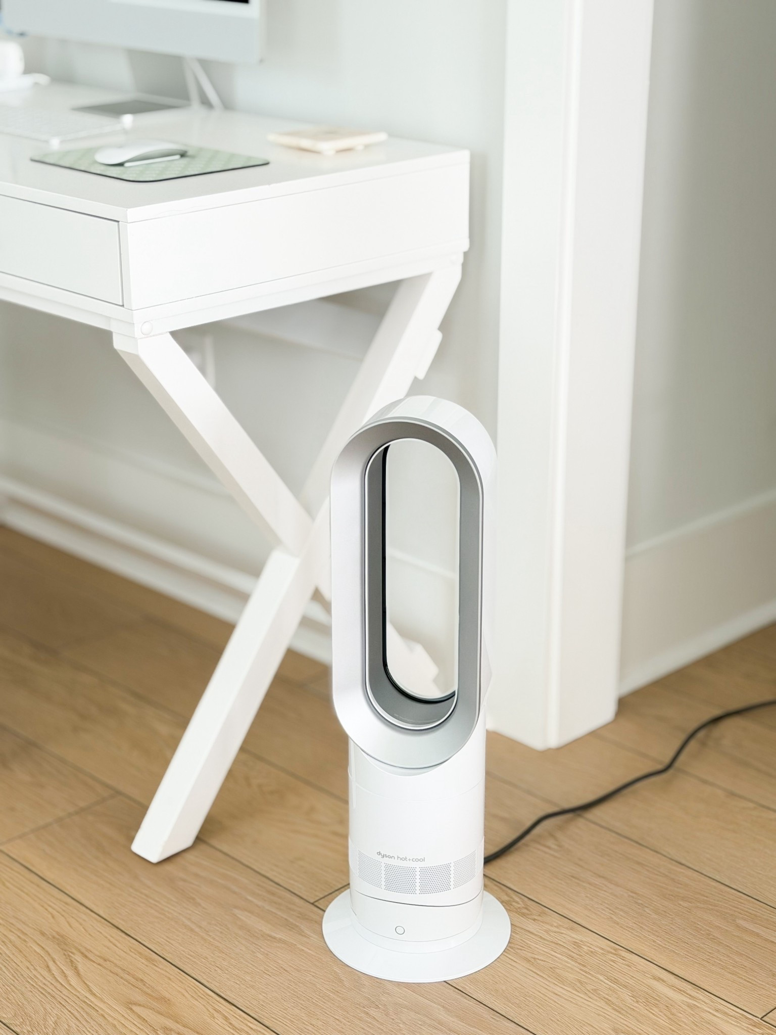 The Dyson AM09 Hot & Cool Bladeless Fan & Heater with Jet Focus is on sale at QVC! Now through 11/21, new members can use code HOLIDAY20 for $20 off a $40 purchase! @dyson @qvc #loveqvc #ad

#LTKSaleAlert