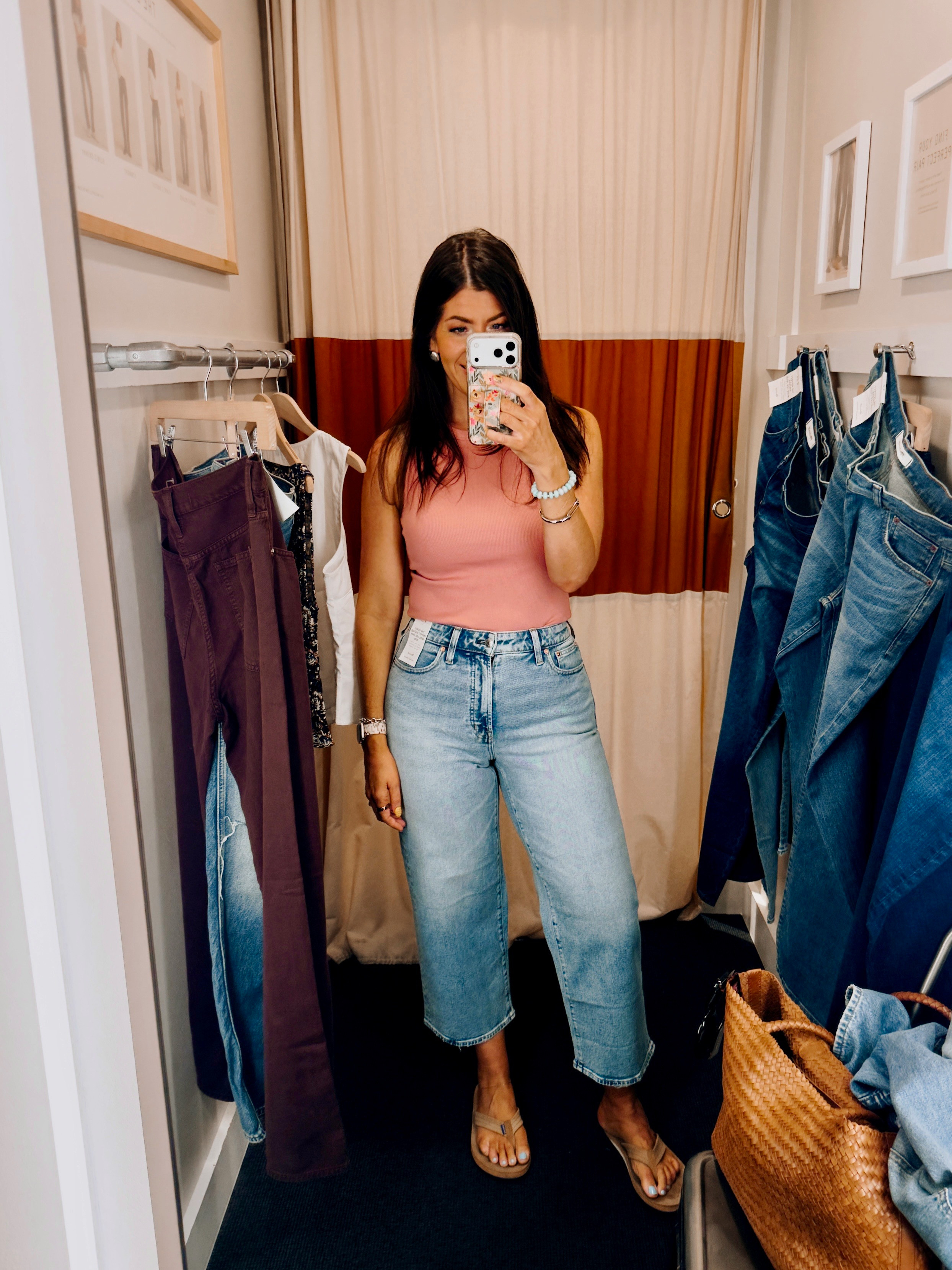 Curvy cropped perfect wide leg, wearing 29 regular length


I prefer curvy in all styles at Madewell except the perfect vintage wide leg,

Madewell denim sale, fall denim, midsize jeans, bootcut, barrel, crop, summer to fall, year round denim, midsize style  

 #LTKxMadewell #LTKSaleAlert #LTKMidsize