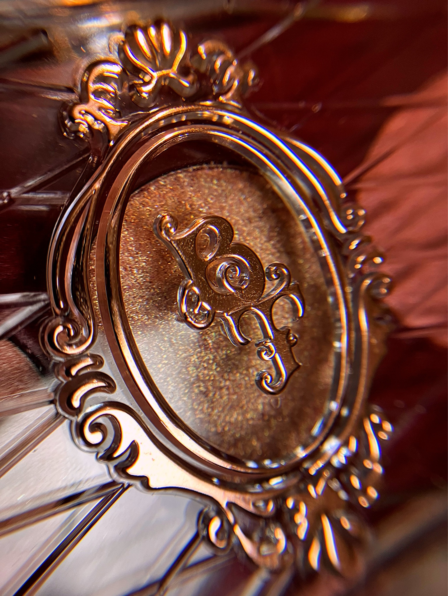 Detalhes da Paleta BT Holiday 

#LTKHoliday #LTKbeauty