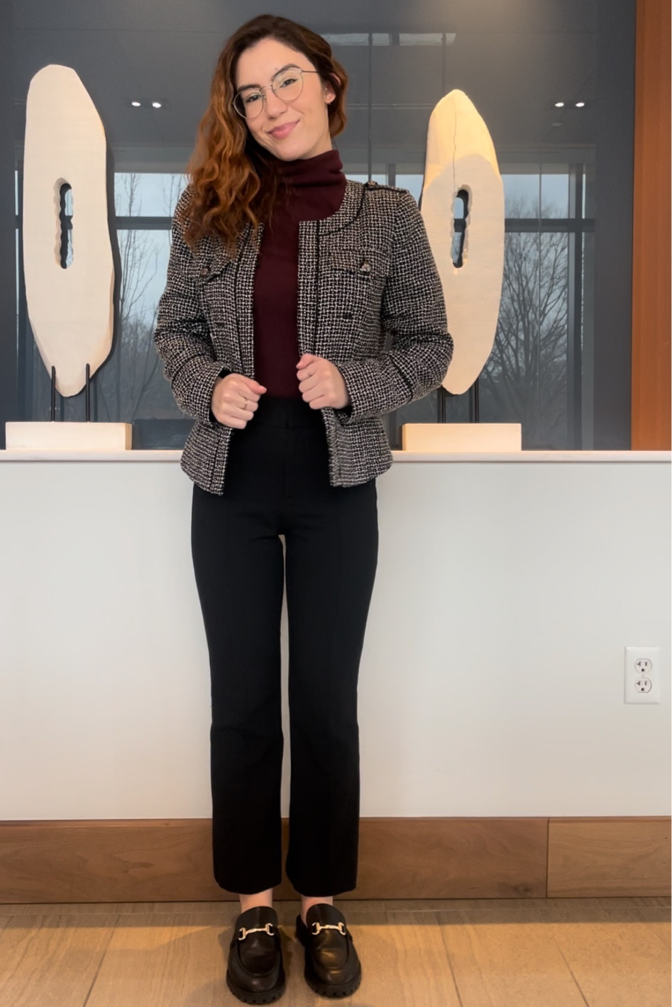 Accent clothing of the day: tweed blazer 🤍

Corporate outfits | workwear

#LTKworkwear #LTKfindsunder50 #LTKSpringSale