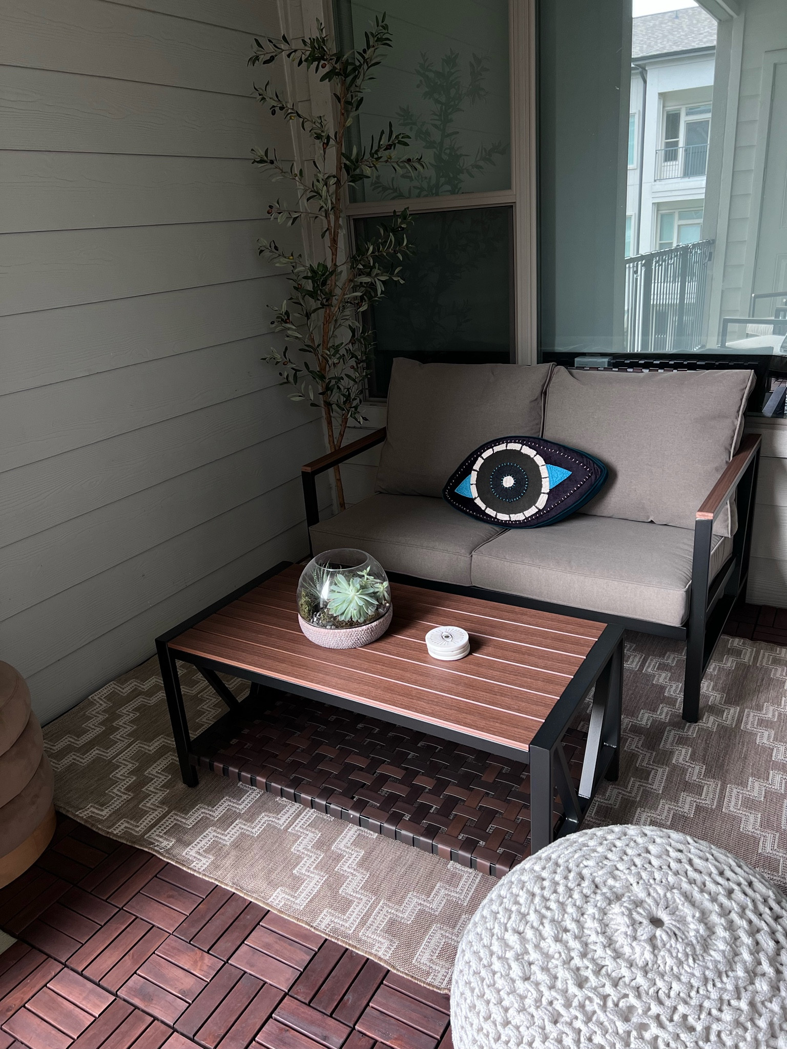 The cutest outdoor set

#LTKhome #LTKSeasonal