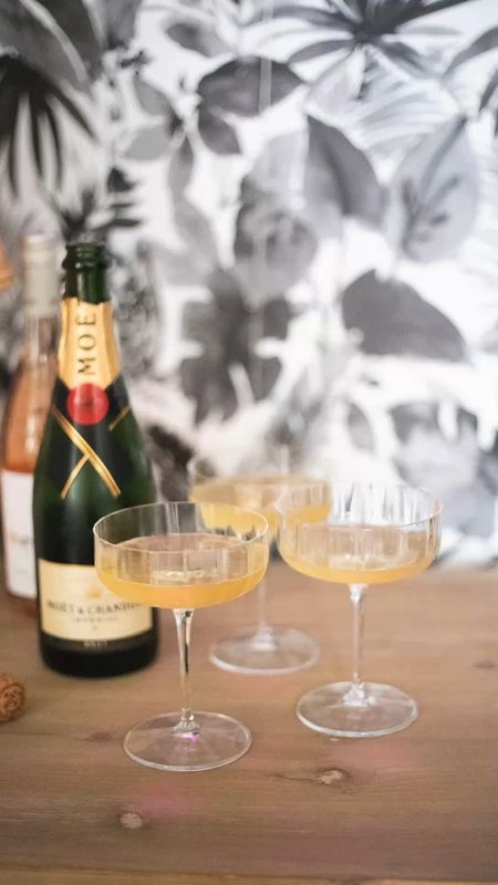 Everyday is a good day for champagne in coupes 🥂✨

#LTKhome