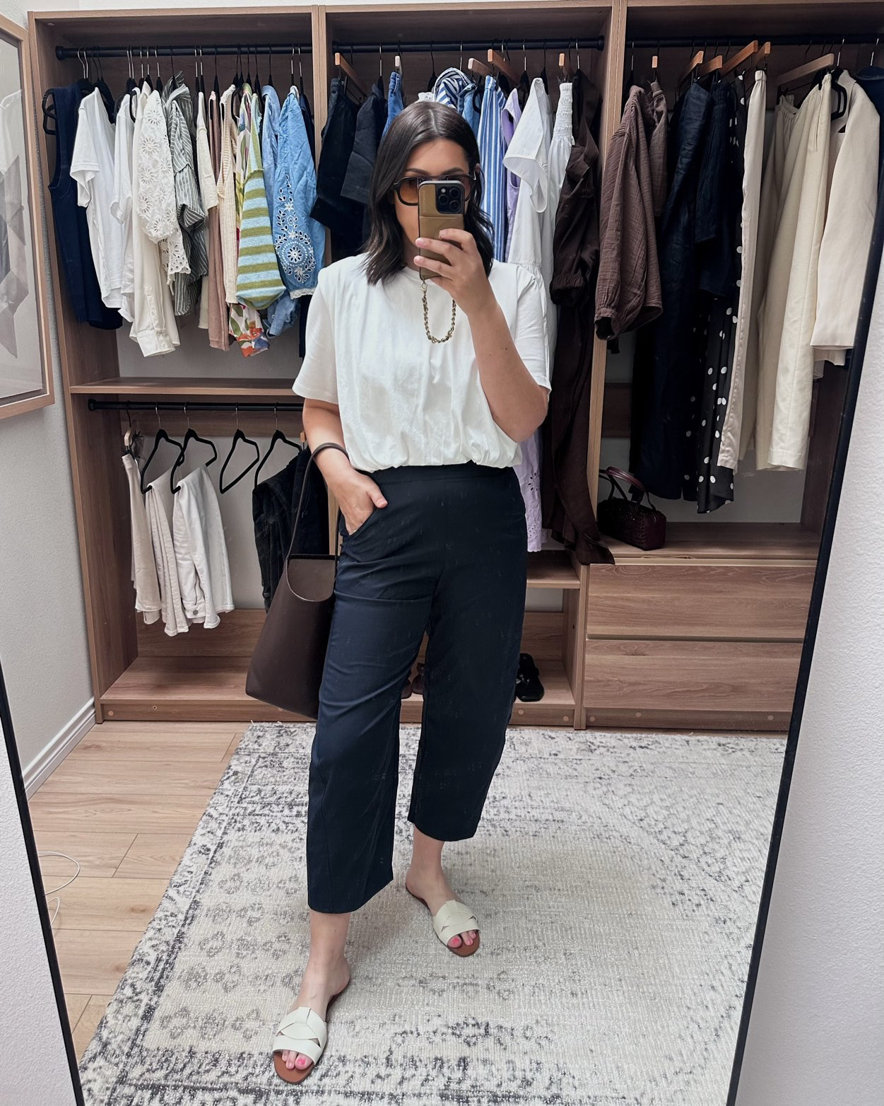 Still my favorite pants right now! Still can't believe they're from Amazon 🤯

I'm in the large of both pieces here. Top is Zara! 

 
