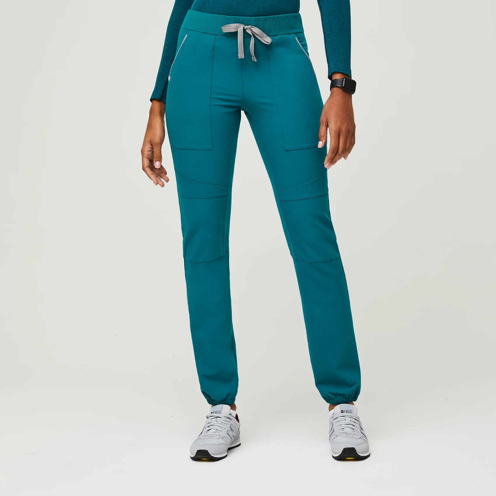 Women’s Venice Slim Jogger Scrub Pants - Pacific Blue · FIGS | FIGS