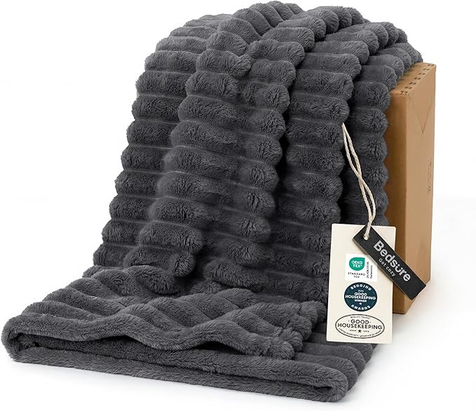 Bedsure Soft Twin Blanket for Bed Decor Gifts Grey 60"x80" | Birthday Gifts for Women Mom Her, Wa... | Amazon (US)