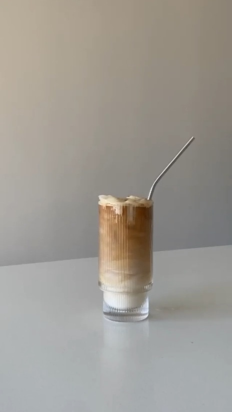 Copo canelado lindíssimo ! #home #decor #cozinha #artigoparacasa #casa 

#LTKwedding #LTKhome #LTKbrasil