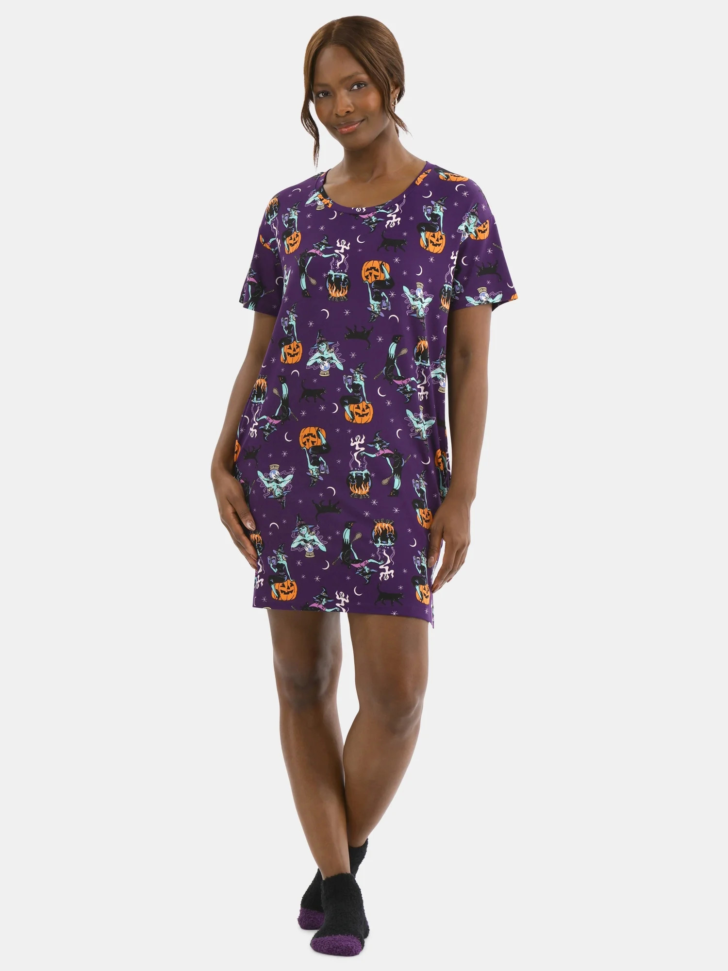 Halloween Women's Printed Sleepshirt Top and Socks Set from Way to Celebrate, 2-Piece, Sizes XS-3... | Walmart (US)