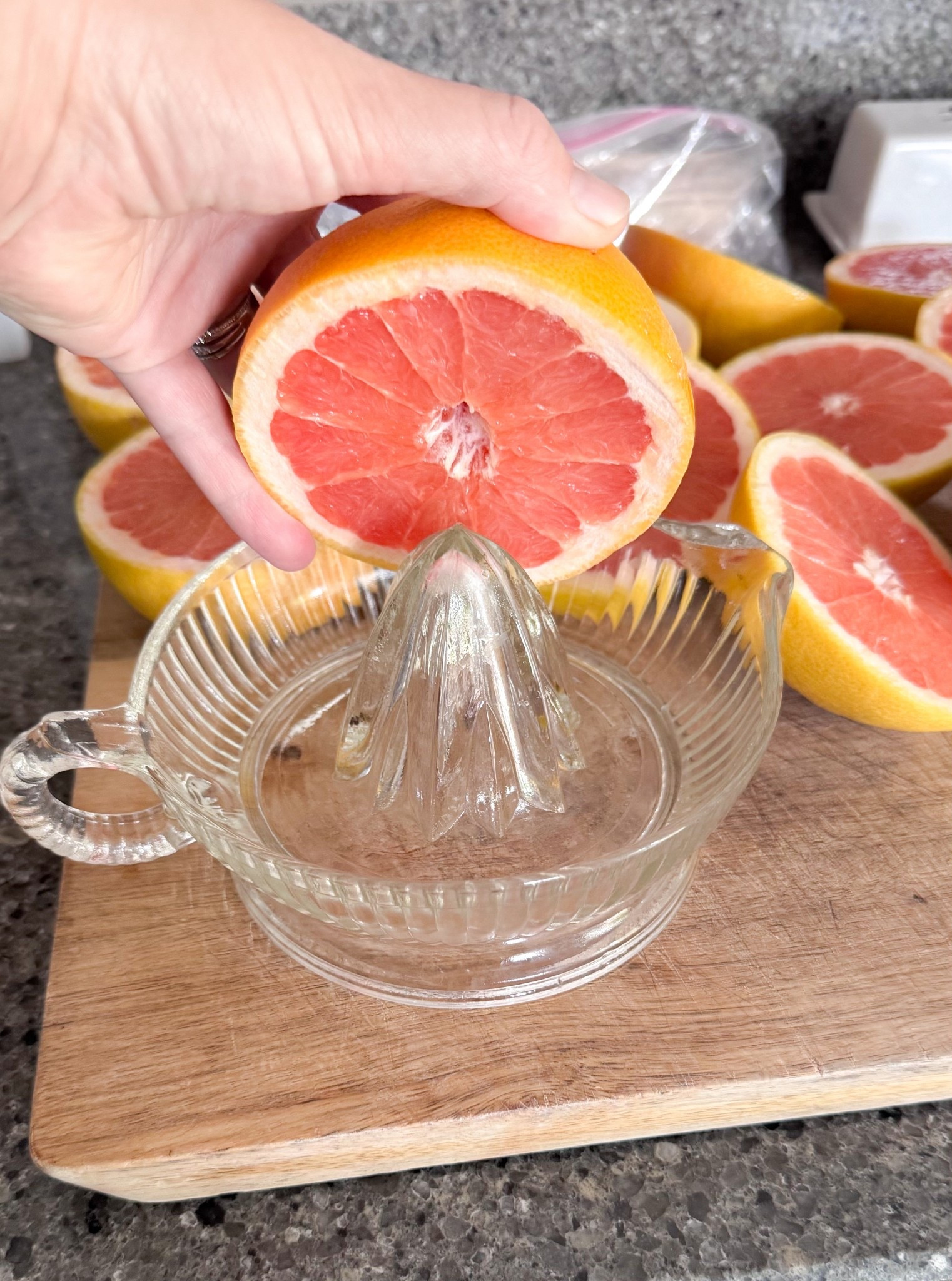 This vintage juice beats all the other juicers. It is a functional piece of decor in my house and isn’t far my favorite. It’s great if you don’t have room for a big machine! #juicer #homemaking 

#LTKHome #LTKfoodie
