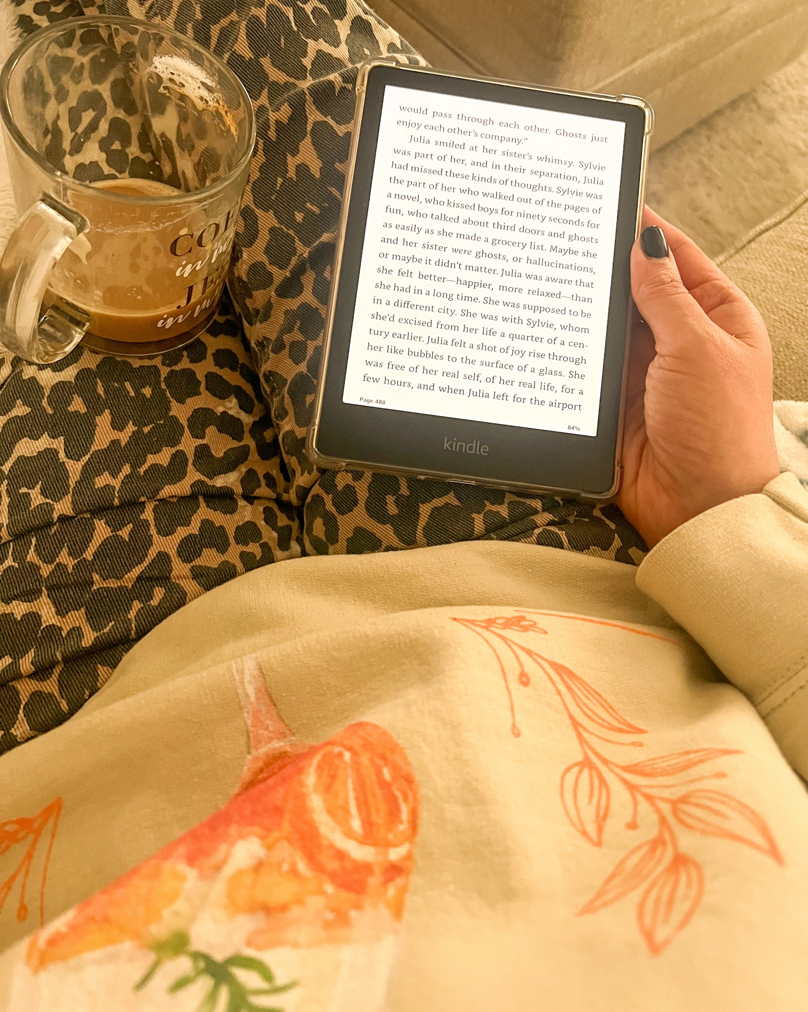 Aperol spritz sweatshirt
Kindle paperwhite 
Hello beautiful E book
Amazon finds
Leopard jeans

#LTKGiftGuide #LTKHome #LTKFindsUnder50