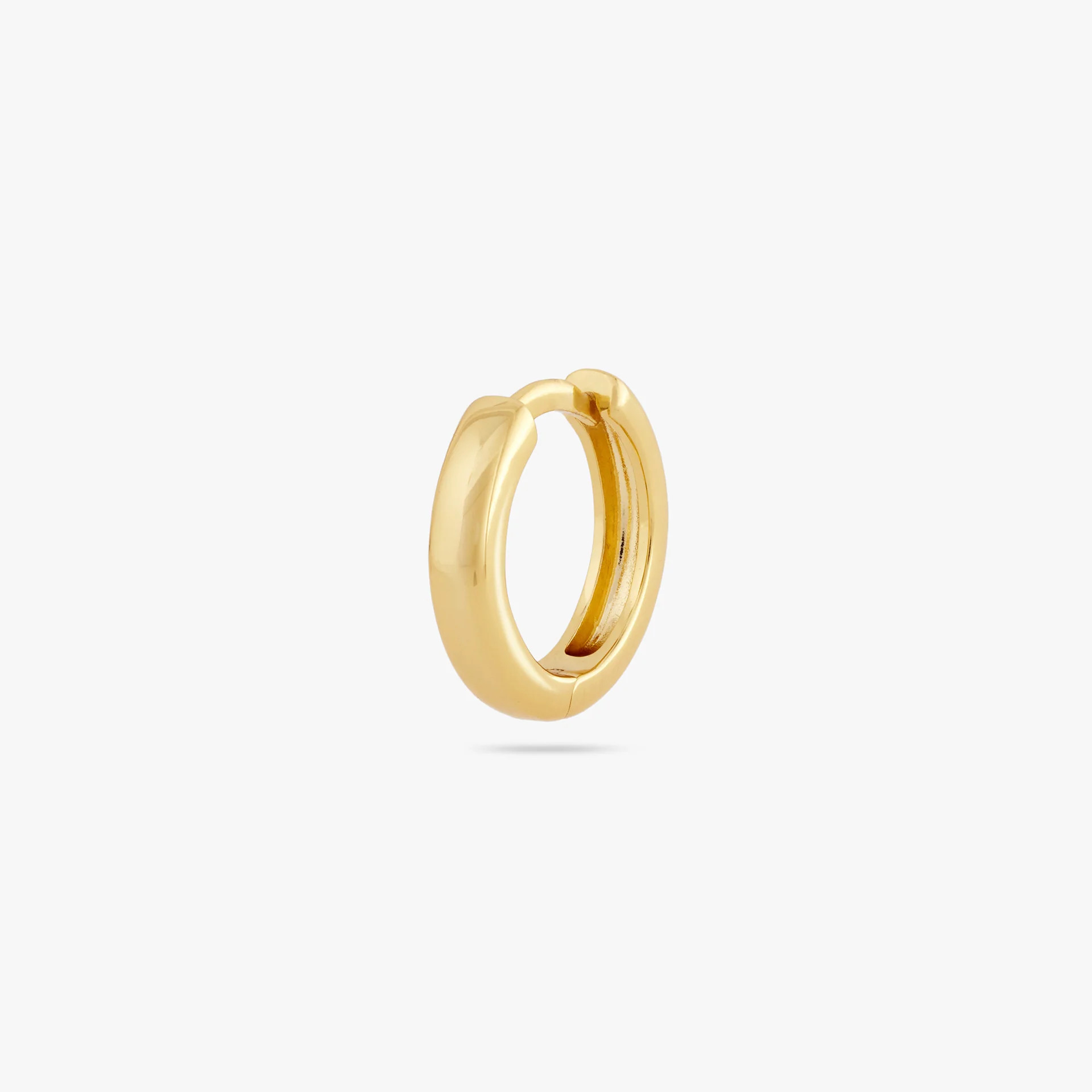 Small Chunky Huggie | Studs