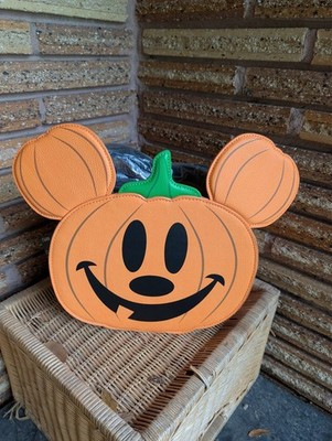 2021 Loungefly Entertainment Earth Exclusive Mickey Pumpkin Crossbody Purse | eBay US