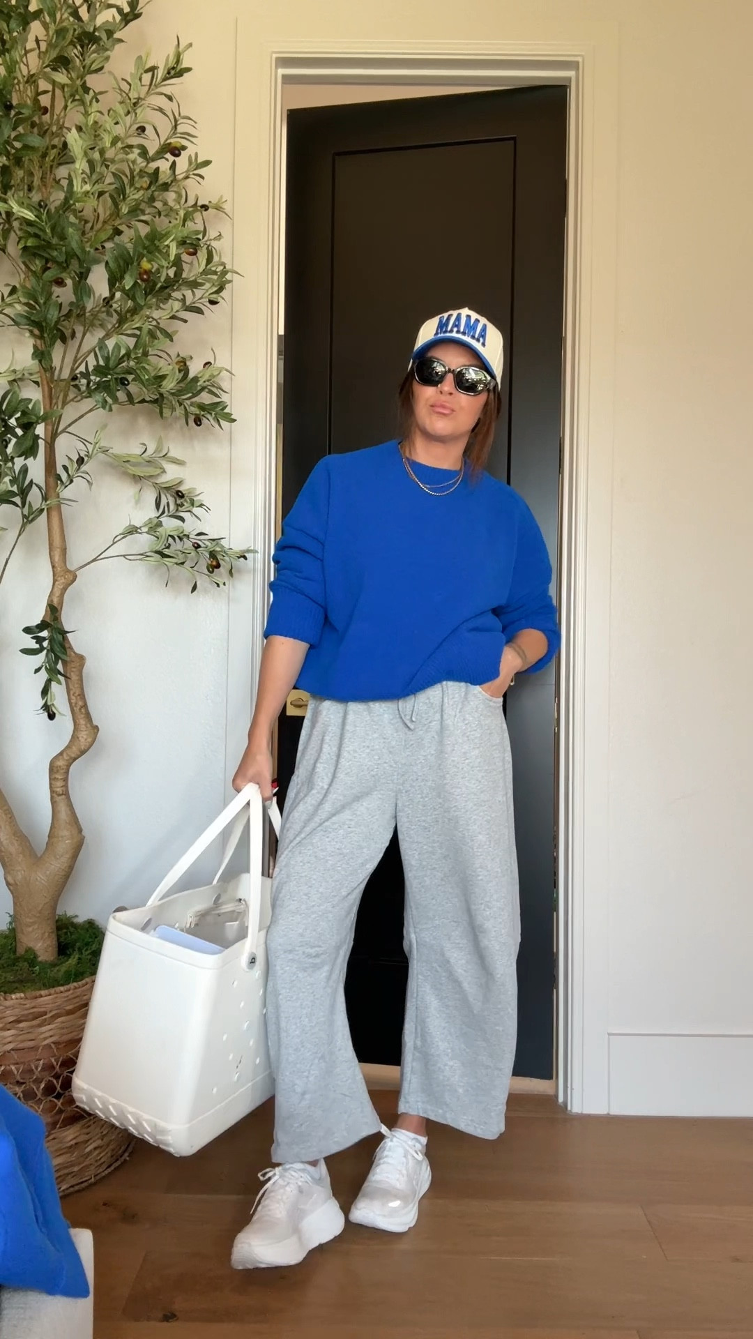 First baseball mom outfit of the season 
Sweater: XL (lots of great “team” colors)
Sweats: XL
HOKA’s: TTS


#LTKmomlife #LTKootd #LTKMidsize

#LTKmomlife #LTKootd #LTKMidsize