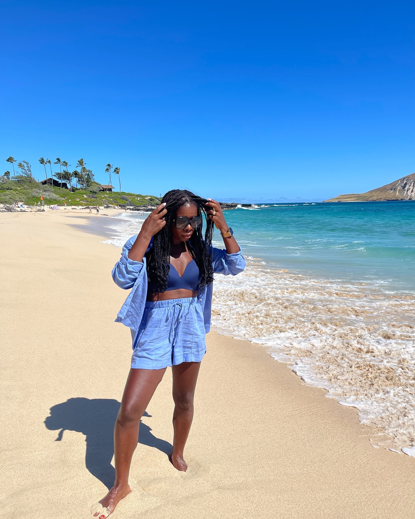 Discount Alert!! Happy Tuesday 💙 Forgot my swimsuit top but that won’t stop me. My @knix WingWoman Contour Bra to the rescue and it matches perfectly with this set! Let me know what you think! 🫶🏽
Use code AMBTRACIAN for 15% off purchase of $120

#knixambassador #knix