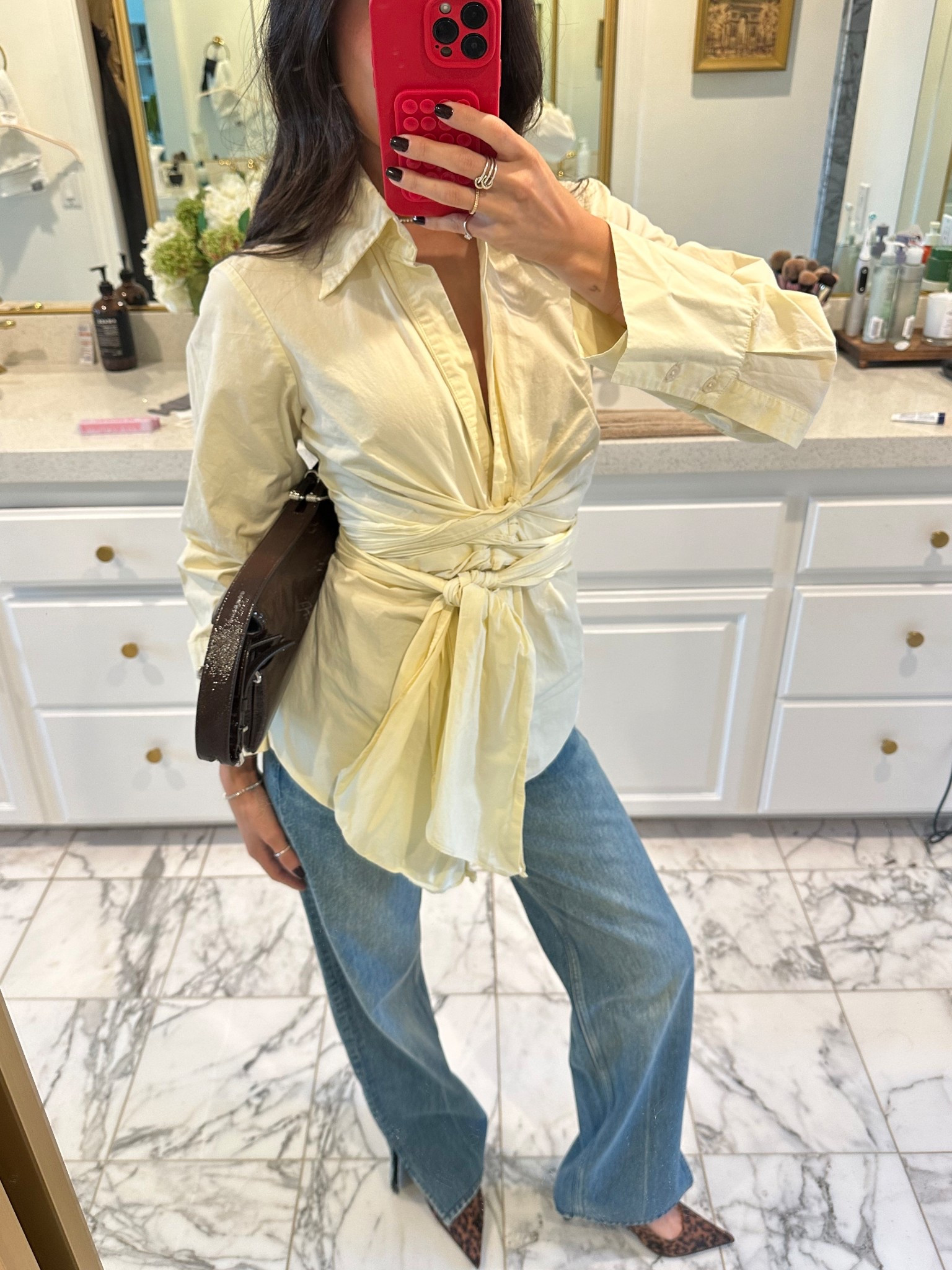 Wearing 23 in the jeans and sized down in the shoes to a 5! I’m normally 6.5. Shirt is rented from Rent the Runway.

#LTKItBag #LTKShoeCrush #LTKStyleTip