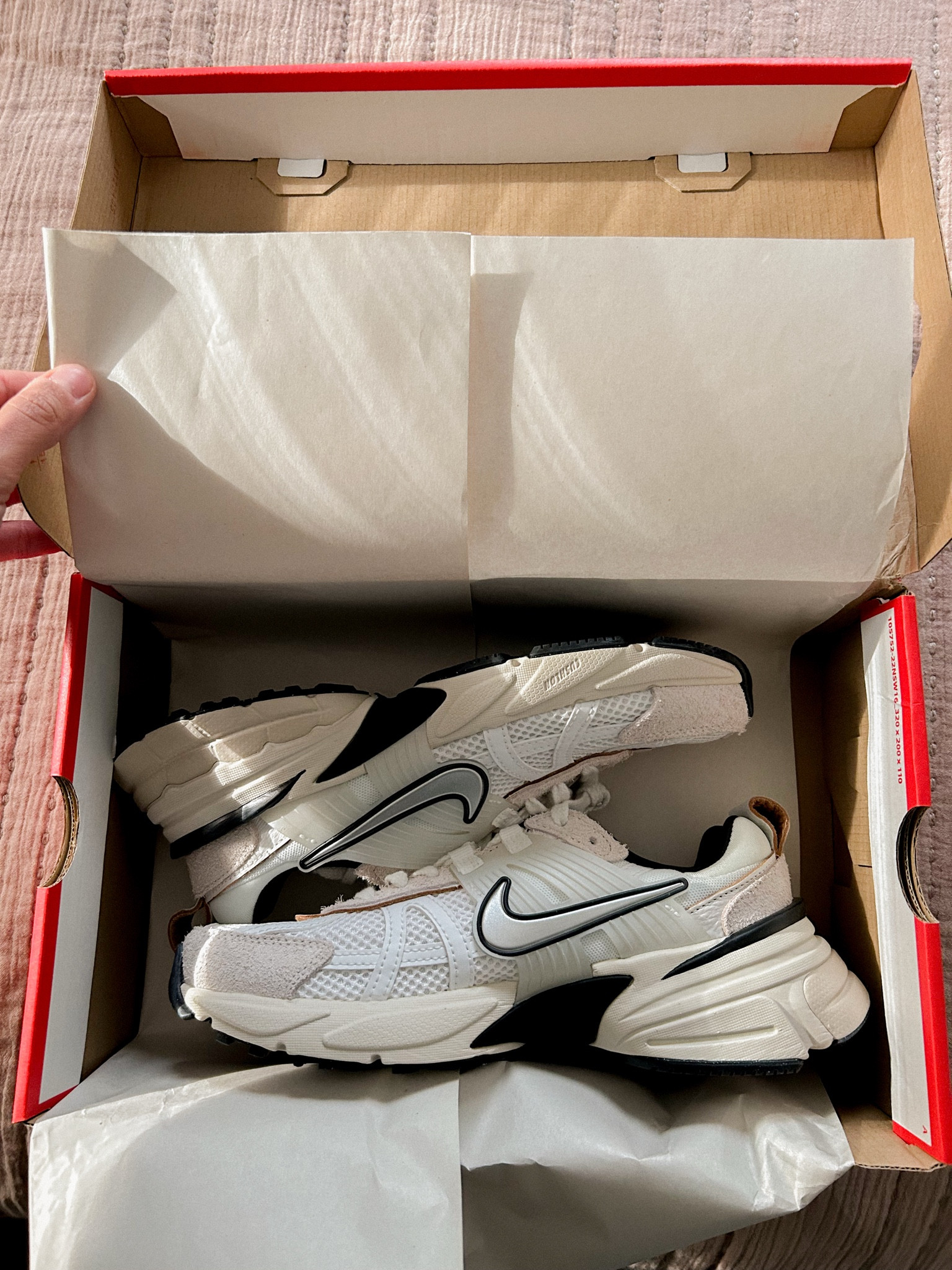New gym shoes! I got these on a great deal at Tilly’s. These are the Nike V2K in white I love the suede detail on them! 

#LTKActive #LTKFitness #LTKFindsUnder100