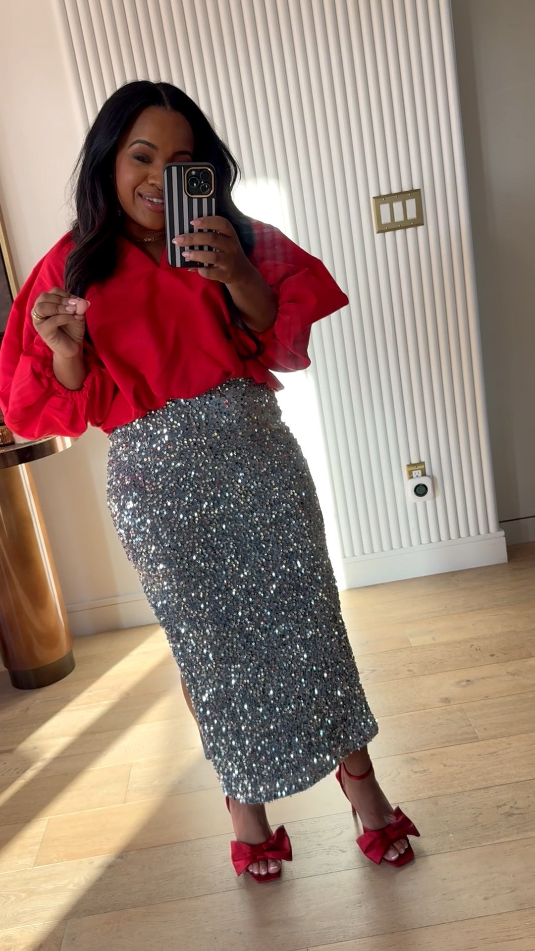 Loving this festive holiday look

#LTKHoliday #LTKMidsize #LTKFindsUnder50