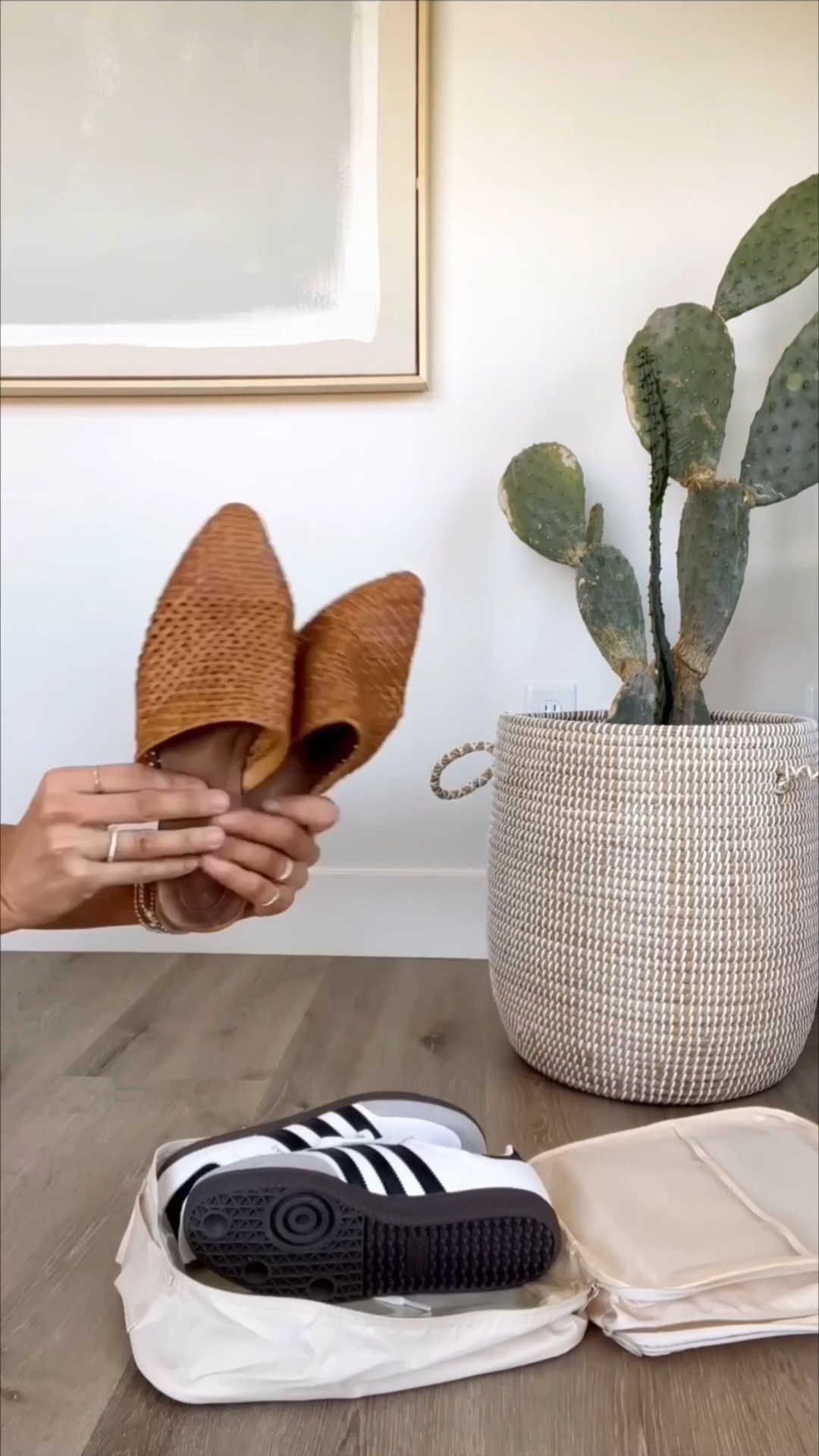 amazon travel must haves i never leave without! these make trips smoother, more organized, and way less stressful! ✈️

Amazon finds, Amazon travel finds, Amazon must haves, travel must haves 

#LTKTravel