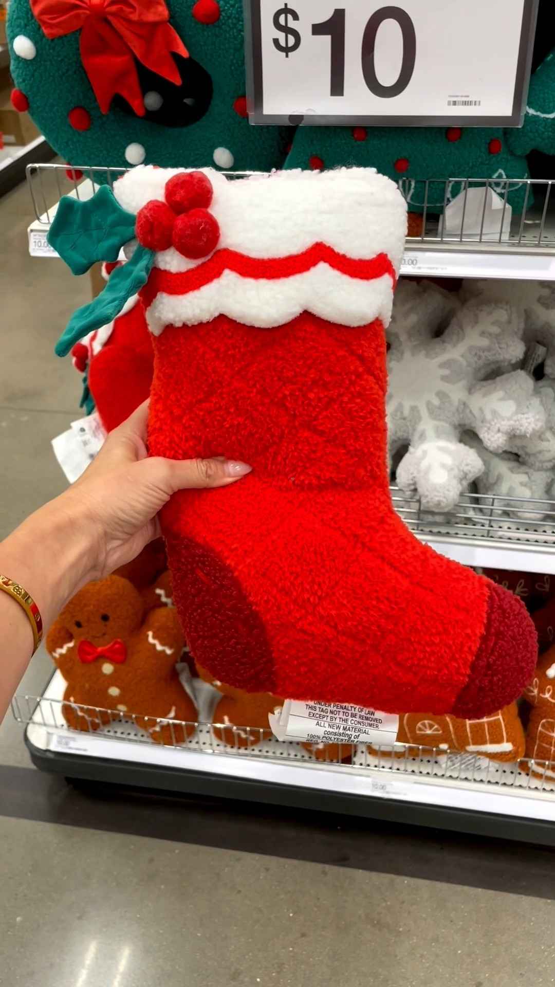 The cutest holiday throw pillows are 40% off dropping price down to $6. Def time to grab if you’re been eyeing them 

#LTKSaleAlert #LTKHome #LTKHoliday