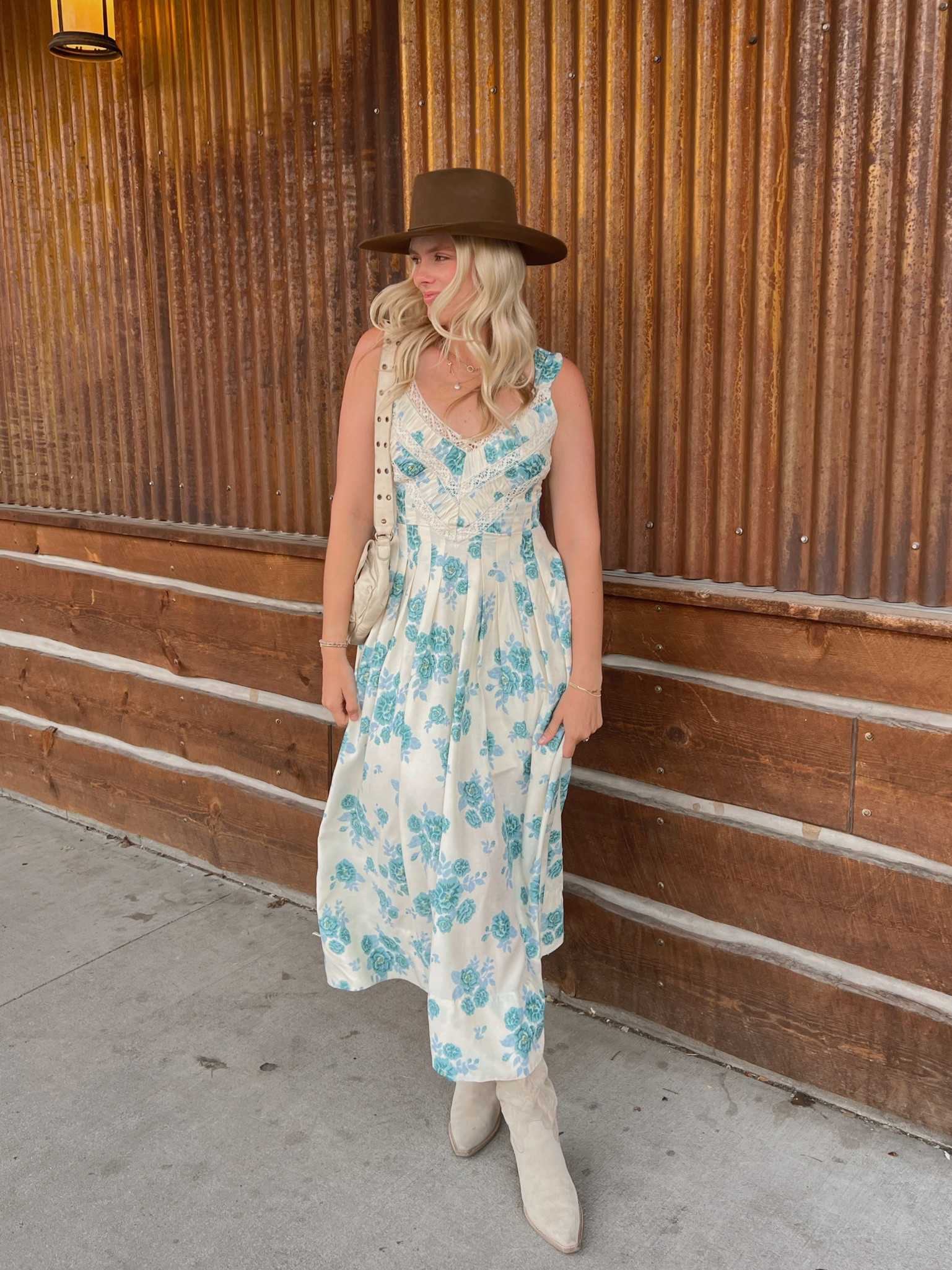 Dress runs large in the chest, wearing a medium 

#freepeoplestyle #fpstyle #countrystyle #westernstyle 

#LTKunder50 #LTKtravel #LTKunder100