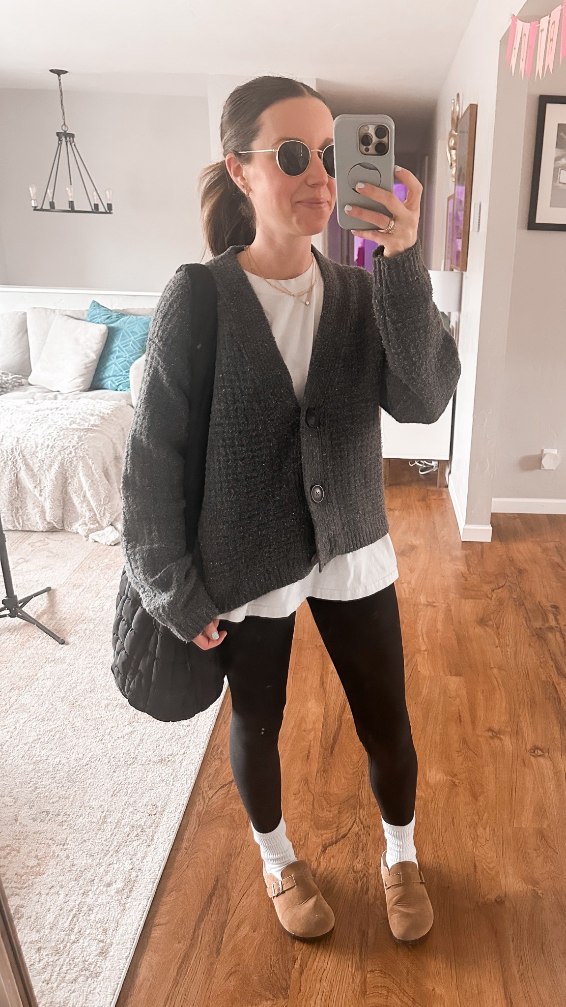 Today’s easy OOTD. still on my Amazon birk clog dupe kick and my fave Abercrombie leggings!

#LTKPetite #LTKFindsUnder50 #LTKU