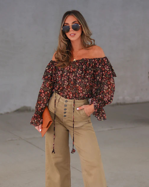 Media Noche Floral Ruffle Top | VICI