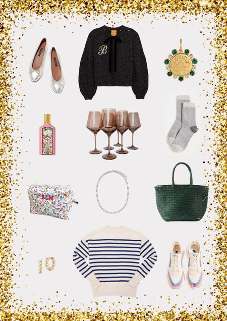 Gift guide for her! The best gift ideas for women in your life. Gifts for moms, sisters, friends, daughters, MILs and more! 

#LTKGiftGuide #LTKHoliday