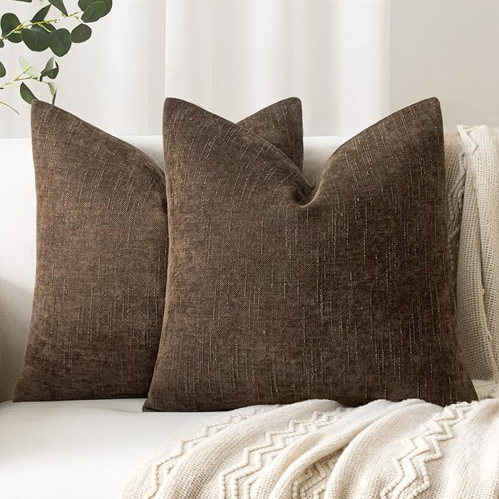 Woaboy Juego de 2 fundas de almohada texturizadas, decorativas, suaves, cuadradas, de chenilla, n... | Amazon (US)