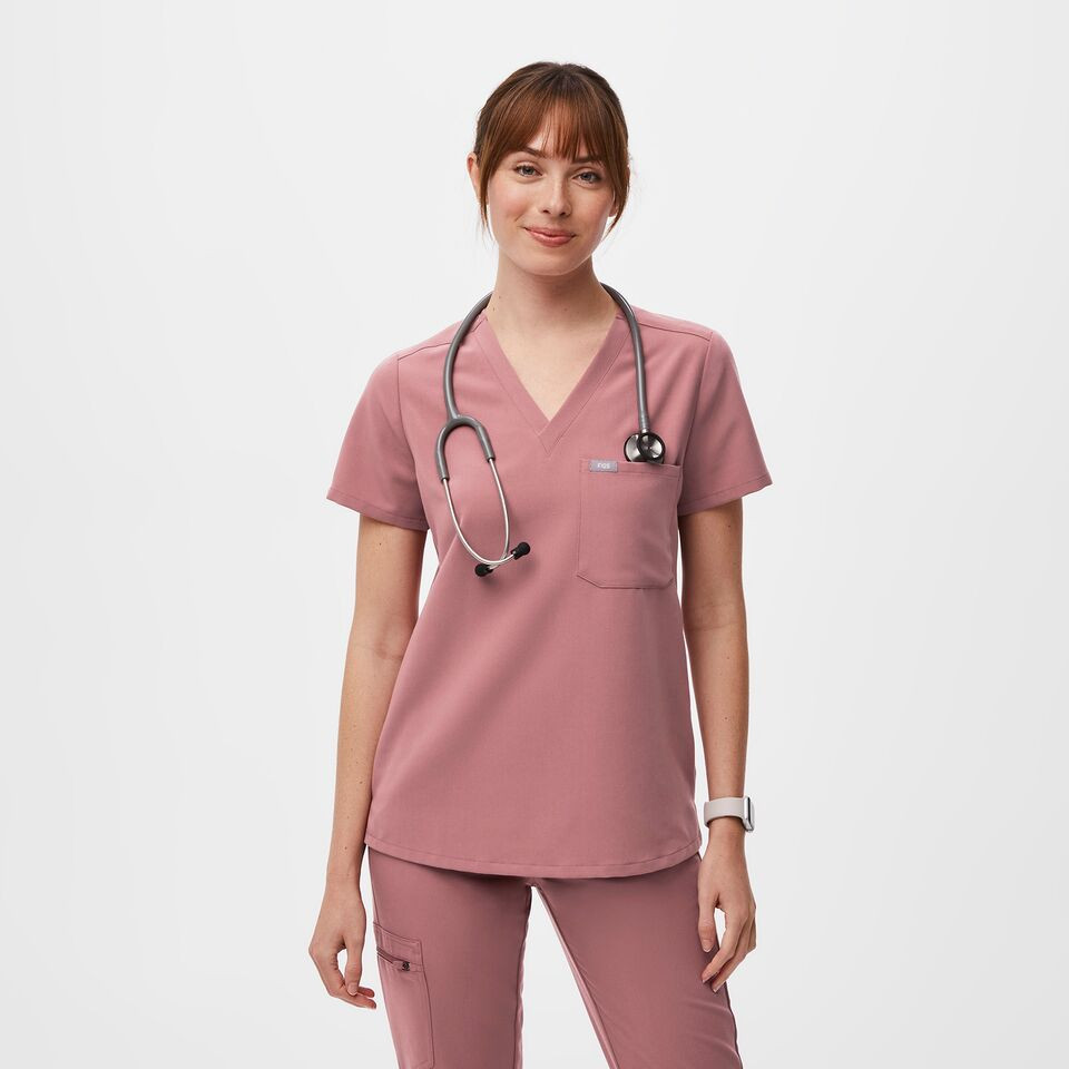Women's Catarina One-Pocket Scrub Top - Mauve · FIGS | FIGS