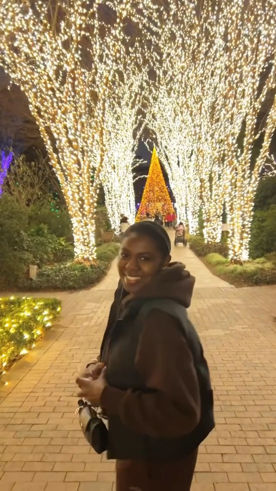 Aritzia sweatsuit and Longchamp mini cosmetic bag for my night out at the Atlanta Botanical Garden 

#LTKdayinmylife #LTKvlog #LTKootd