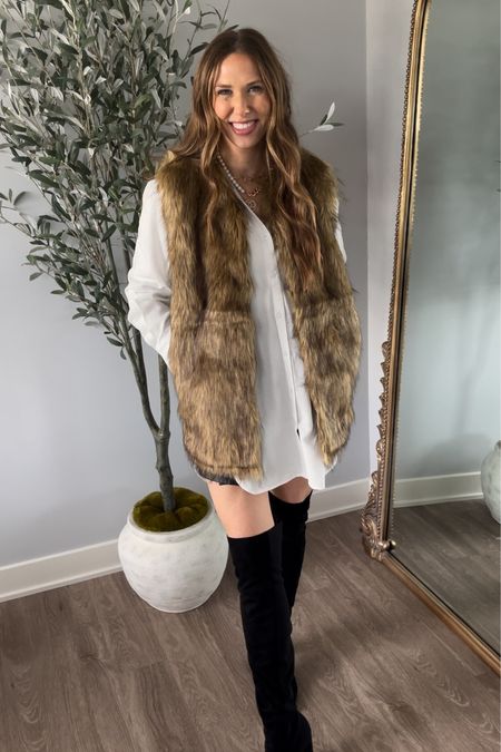 Fall outfit, faux fur vest, faux fur skirt, black skirt, holiday outfit, fall look 

#LTKSeasonal #LTKworkwear #LTKHoliday