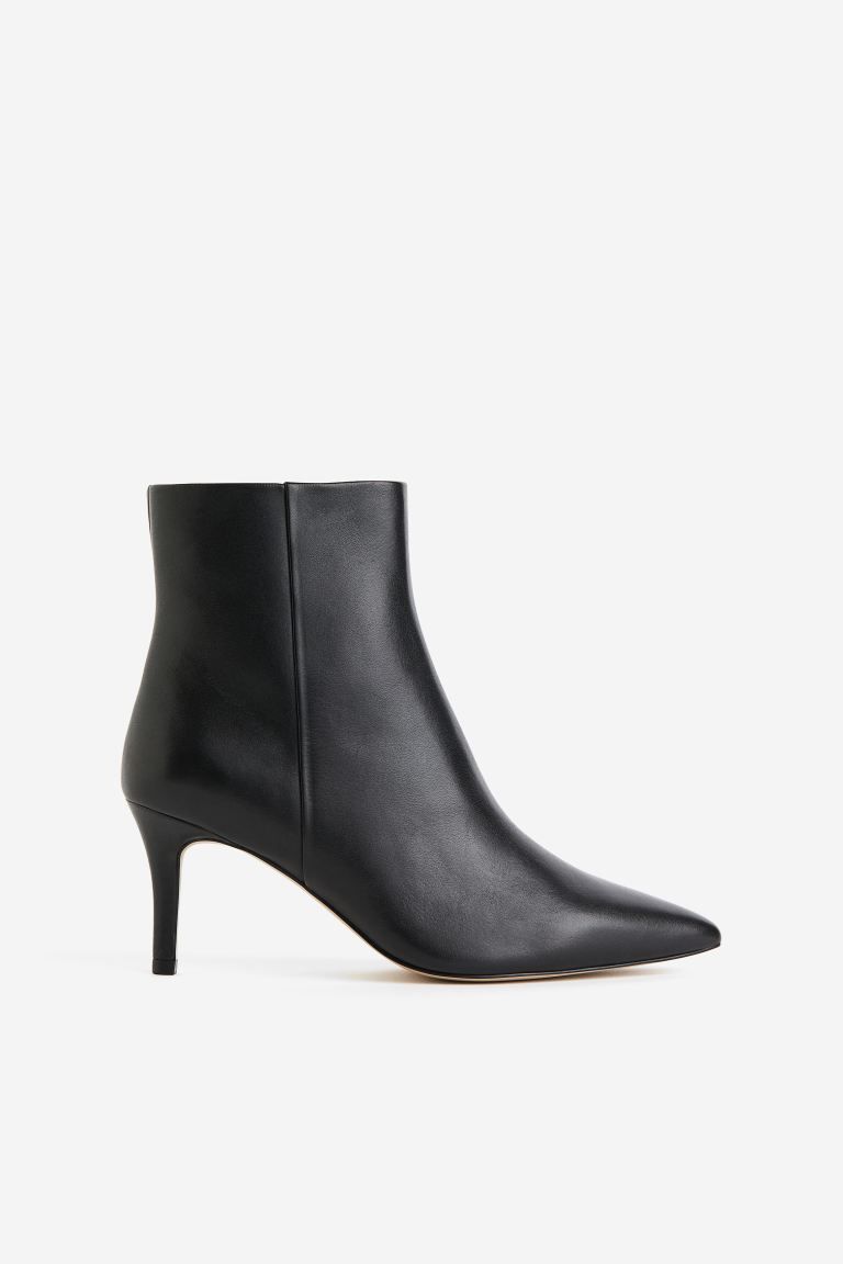 Pointed leather boots | H&M (UK, MY, IN, SG, PH, TW, HK)