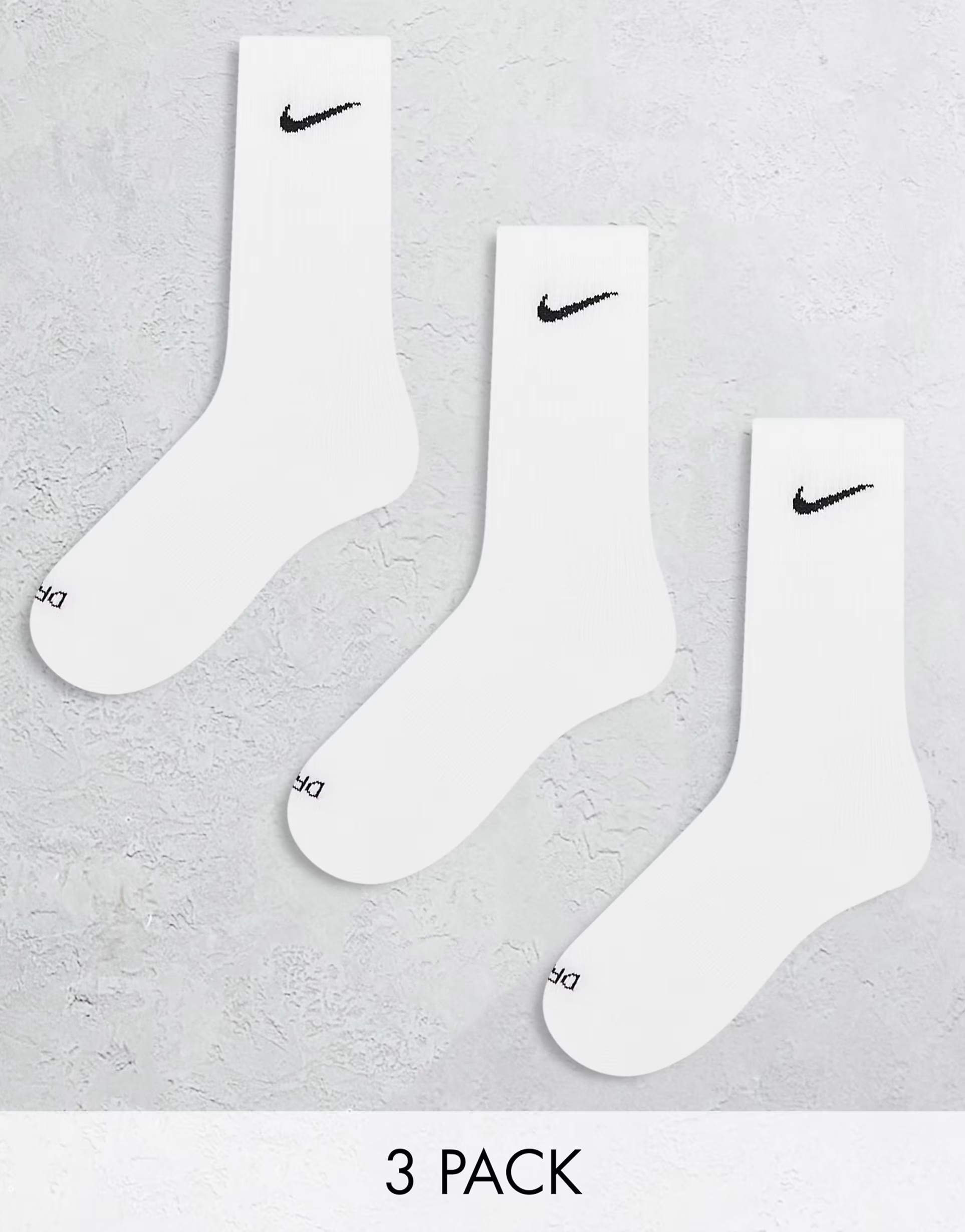 Nike Training unisex cushioned 3 pack crew sock in white | ASOS (Global)
