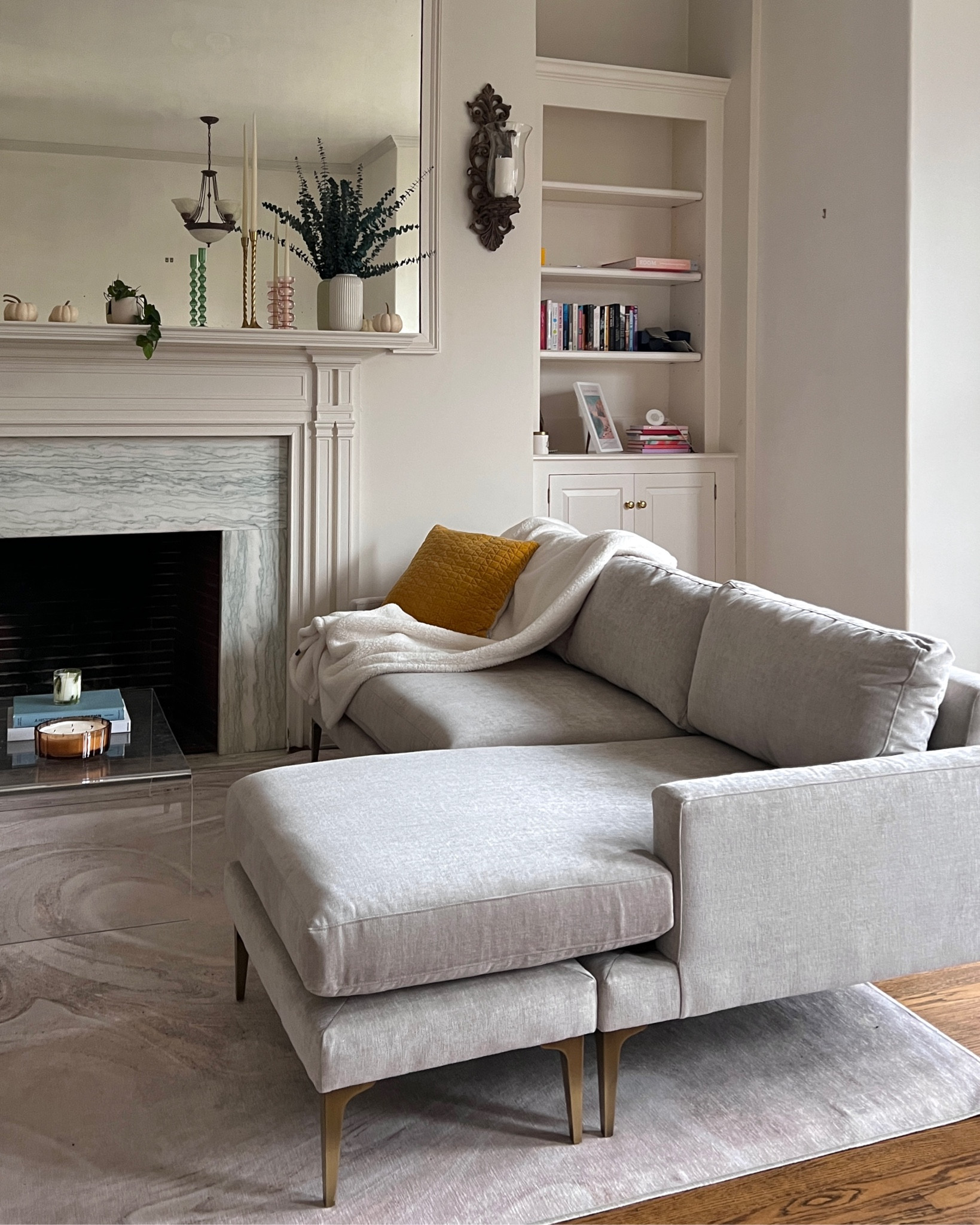 living room furniture has arrived!

#LTKhome #LTKSeasonal #LTKstyletip