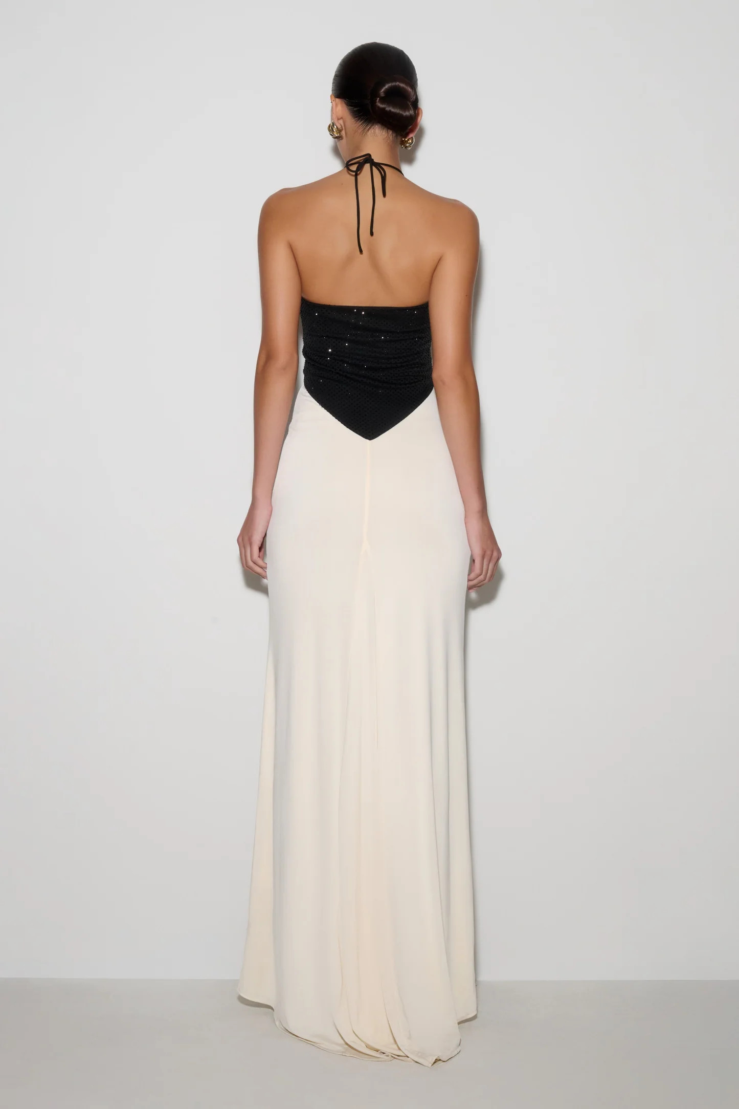 Sequin Halter Maxi Dress - Black/Ivory | MESHKI US