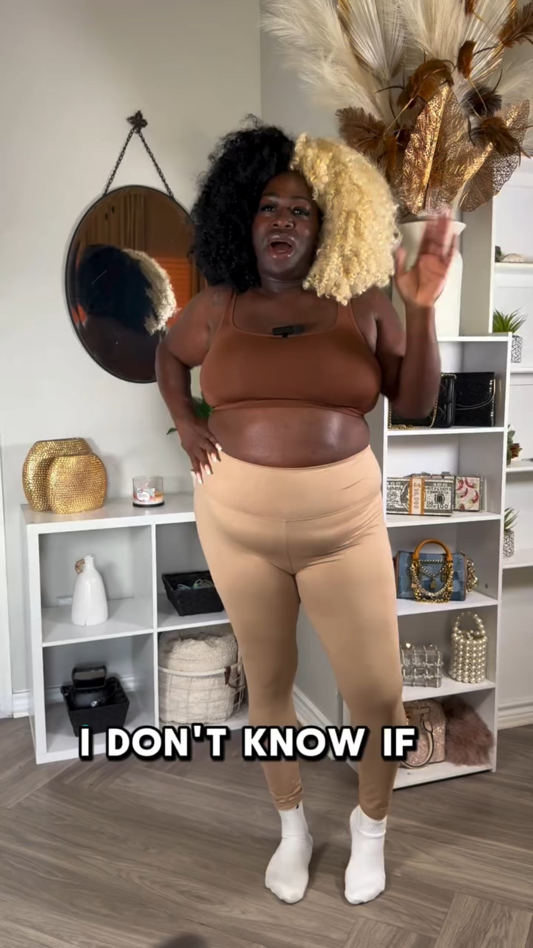 It’s gym. So let’s see what I’m wearing today

Leggings @amazon 
Brette @yitty 
Too- @halara_official  Code EW53 for a discount
Shoes @nilos.exclusives @nike 

#workoutwear #athleisurewear #comfortable #gym #style #nikeshoes #dallascontentcreator