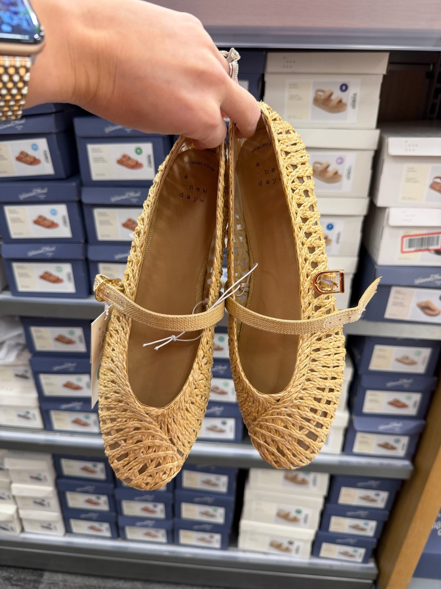 Spring flats- just one of my Target finds in the shoe department. These Raffia flats actually have memory foam insoles! 

//
Spring flats
Spring shoes
Target flats


#LTKdayinmylife #LTKWorkwear