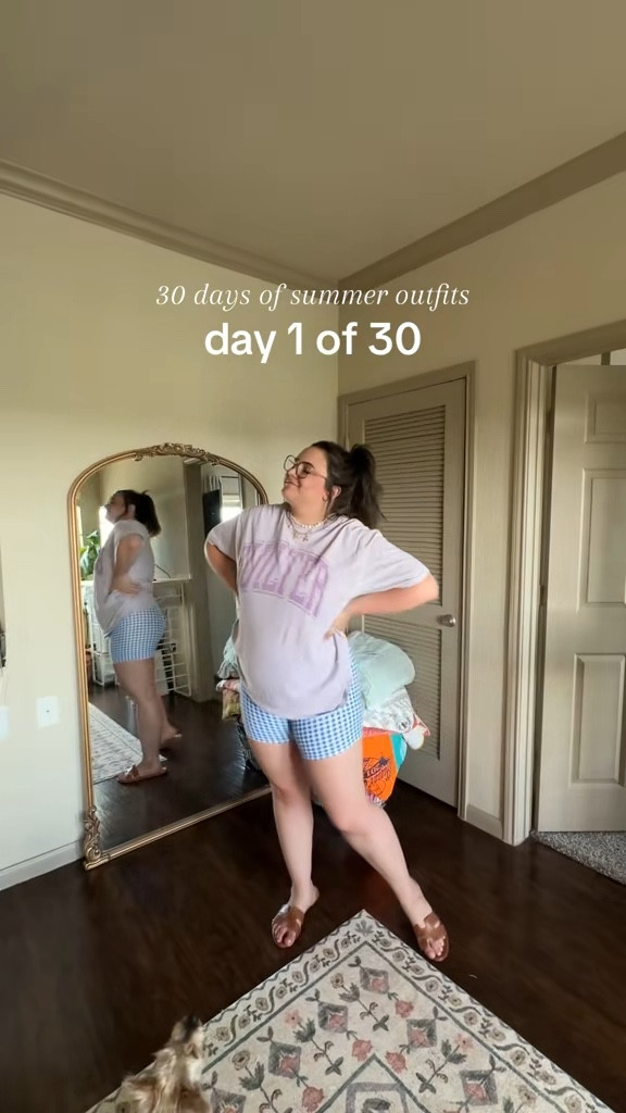 Sometimes you just have to be cozy, but it’s always going to be colorful 🌈