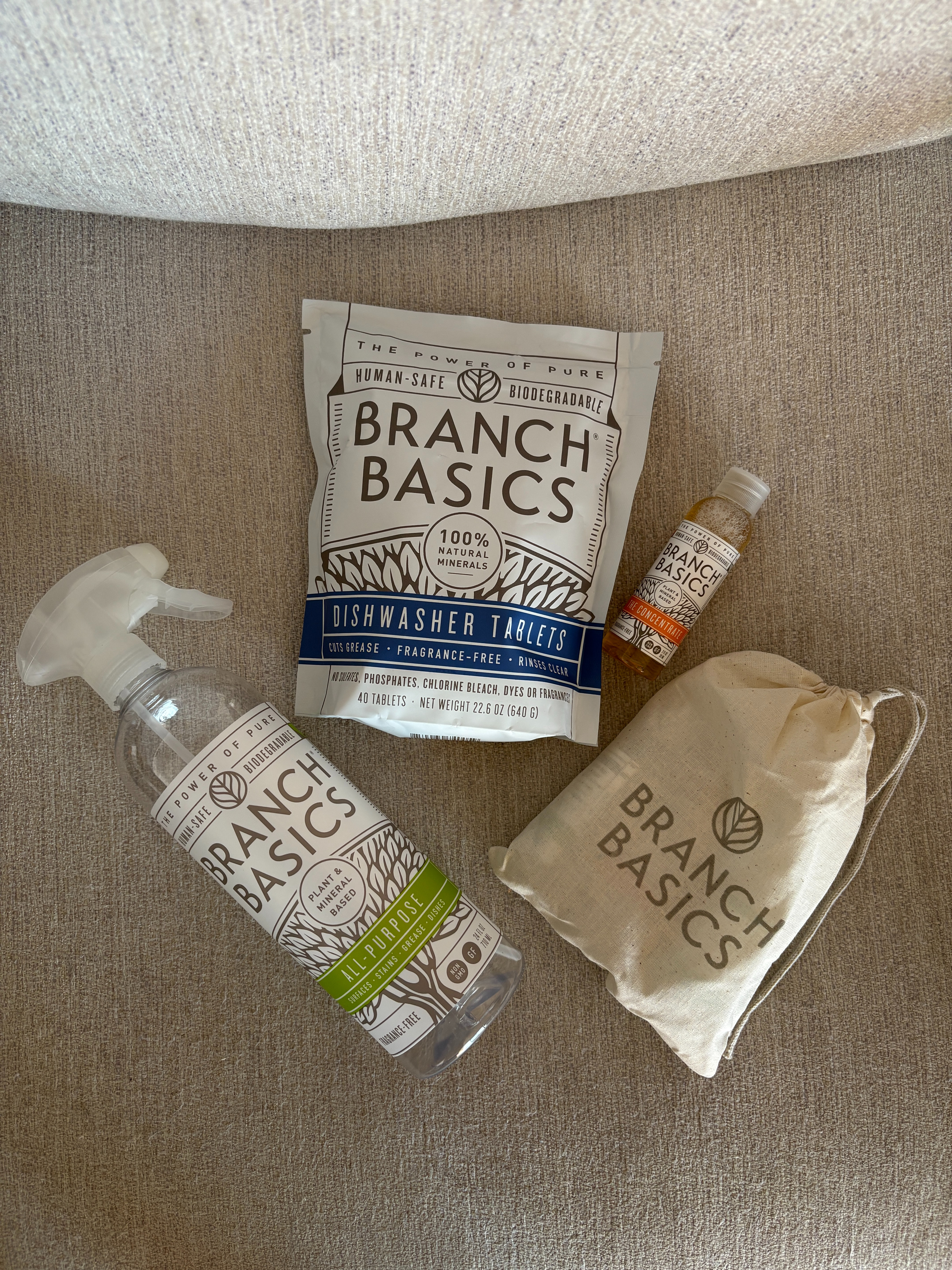 Simplifyied morning routine.

#AG1 #simplifiedroutine #simplify #morningroutine #branchbasics #cleaning #organization

 

 #LTKHome #LTKSaleAlert #LTKFamily