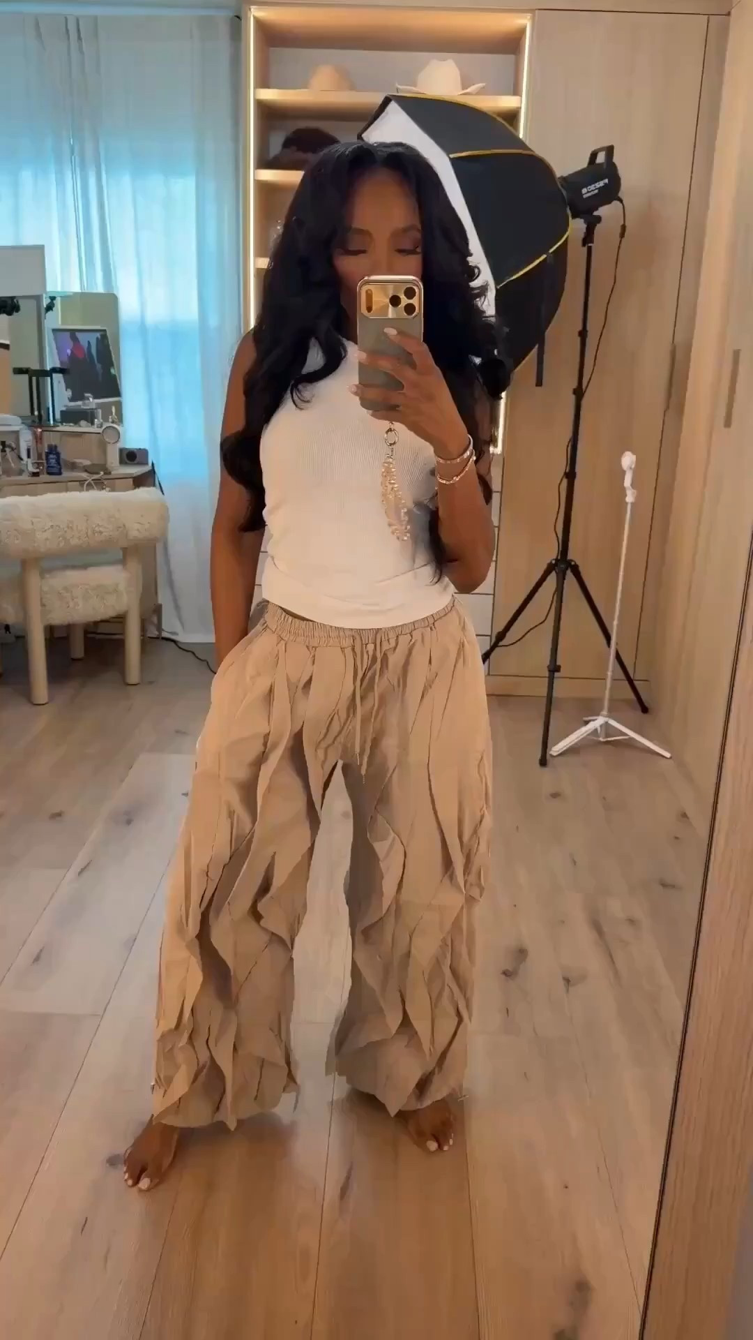 ✨ Effortless Neutral Cool

This relaxed beige pant look is the definition of elevated comfort. Flowy, lightweight trousers paired with a clean white top create an easy, flattering silhouette that works year-round. These are the kind of staples you’ll restyle endlessly, making the cost per wear drop fast and turning this into a true closet workhorse.

Perfect for:
• Casual days
• Travel days
• Brunch plans or errands

📏 Sizing:
Top: Small
Pants: Small

Measurements:
5’4” · 138 lbs · 34D · 27” waist · 40” hips

Tap to get details.

Neutral outfit inspiration, relaxed wide-leg pants styling, beige trouser outfits, effortless everyday looks, casual chic style, minimalist elevated fashion.

Follow me on Instagram and YouTube @kirasfashionfinds

#LTKootd #LTKPetite