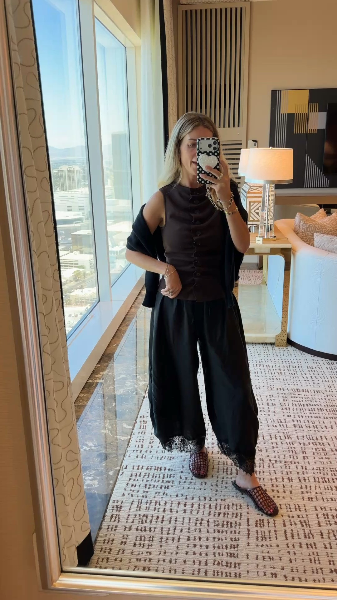 Travel day outfit! 
Airport outfit, travel, airport fashion, summer, summer fashion, mom, mom style, moms over 40

#LTKTravel #LTKmomlife #LTKootd