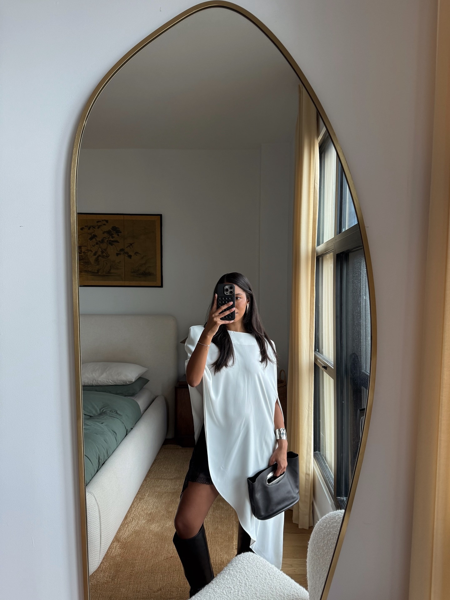 Shopping my closet to curb my shopping addiction

Outfit 1
Top @sourceunknown_official 
Shorts @isabelmarant 
Clutch @ragandbone 
Boots @aninebingofficial 

Outfit 2
Top @meshki 
Skirt @retrofete 

Outfit 3 
Dress @staud.clothing 

Outfit 4 
Shirt @helsastudio 
Shorts @isabelmarant 

Outfit 5 
Blazer @nakdfashion 
Shirt @brochuwalker 
Shorts @isabelmarant 

Outfit 6 
Jacket @mylamarque 
Tank @floranikrooz 
Trousers @reformation 

Outfit 7 
Jacket @massimodutti 
Skirt @enzacosta 
Loafers @miumiu