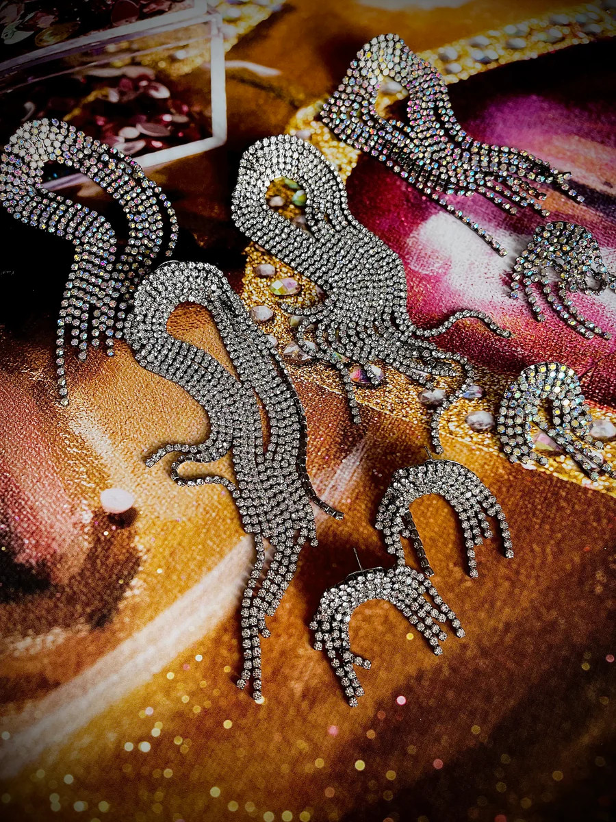 Gunmetal Rainbows | Feed Me Gems