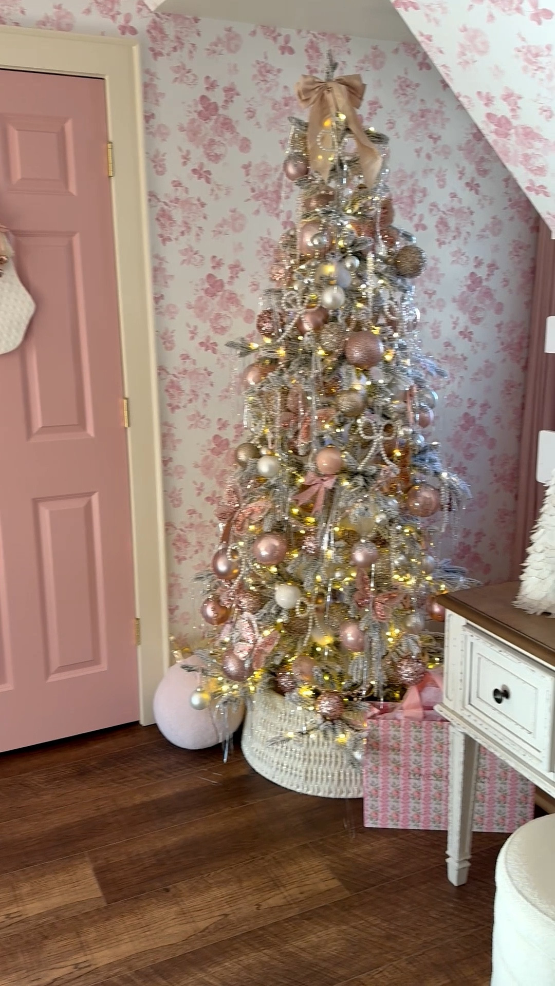 LoveShackfancy Christmas room...

#LTKHoliday #LTKHome #LTKSeasonal