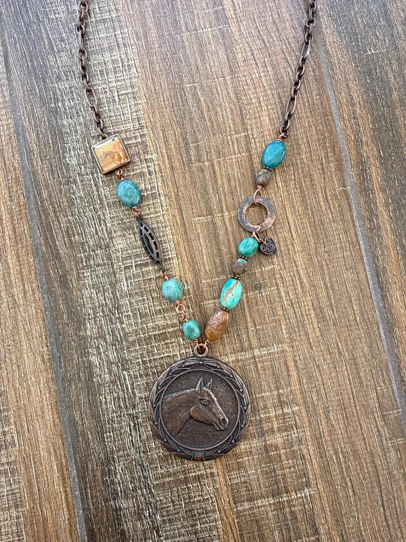 Medal Winning Round Necklace - Etsy | Etsy (Global)