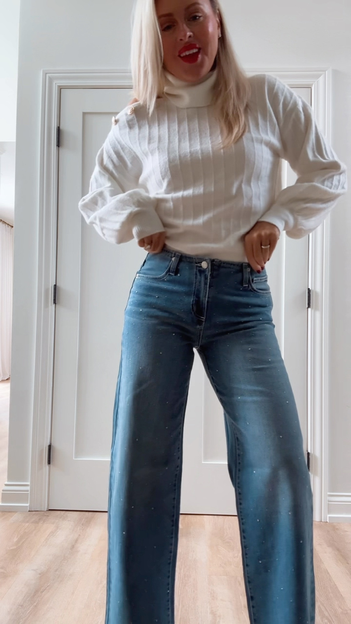 Obsessed with these new @walmartstyle finds! Are you kidding me?! So good! ❄️✨

#walmartpartner #walmartstyle 



#LTKootd #LTKSeasonal #LTKFindsUnder50