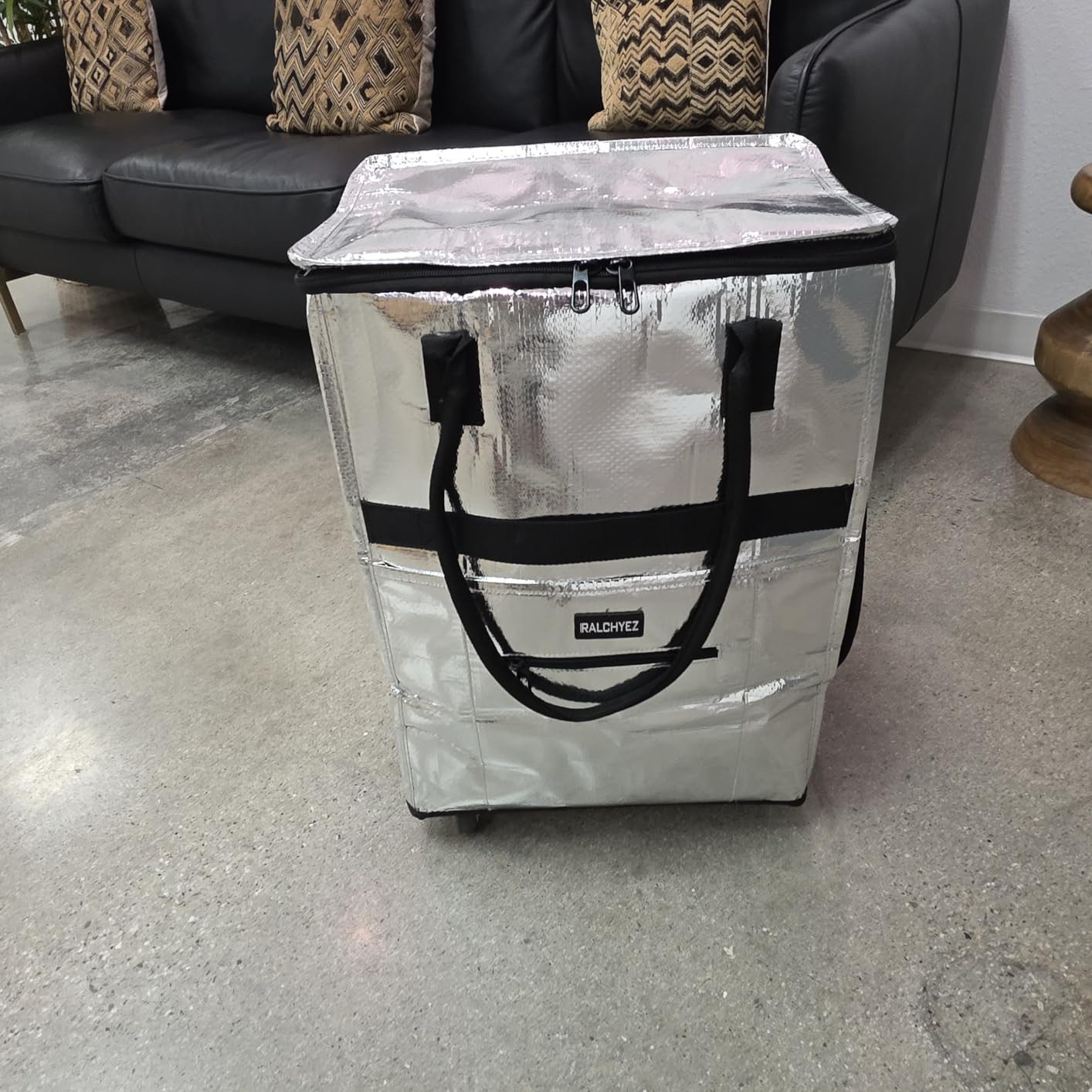 Reusable Grocery Bags on Wheels, RalChyez 67L Rolling Tote Grocery Bag with Handle and Zipper Cov... | Amazon (US)