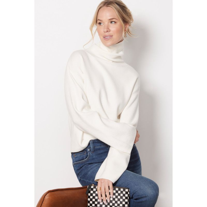 EVEREVE Blaire Turtleneck Pullover | EVEREVE | Evereve